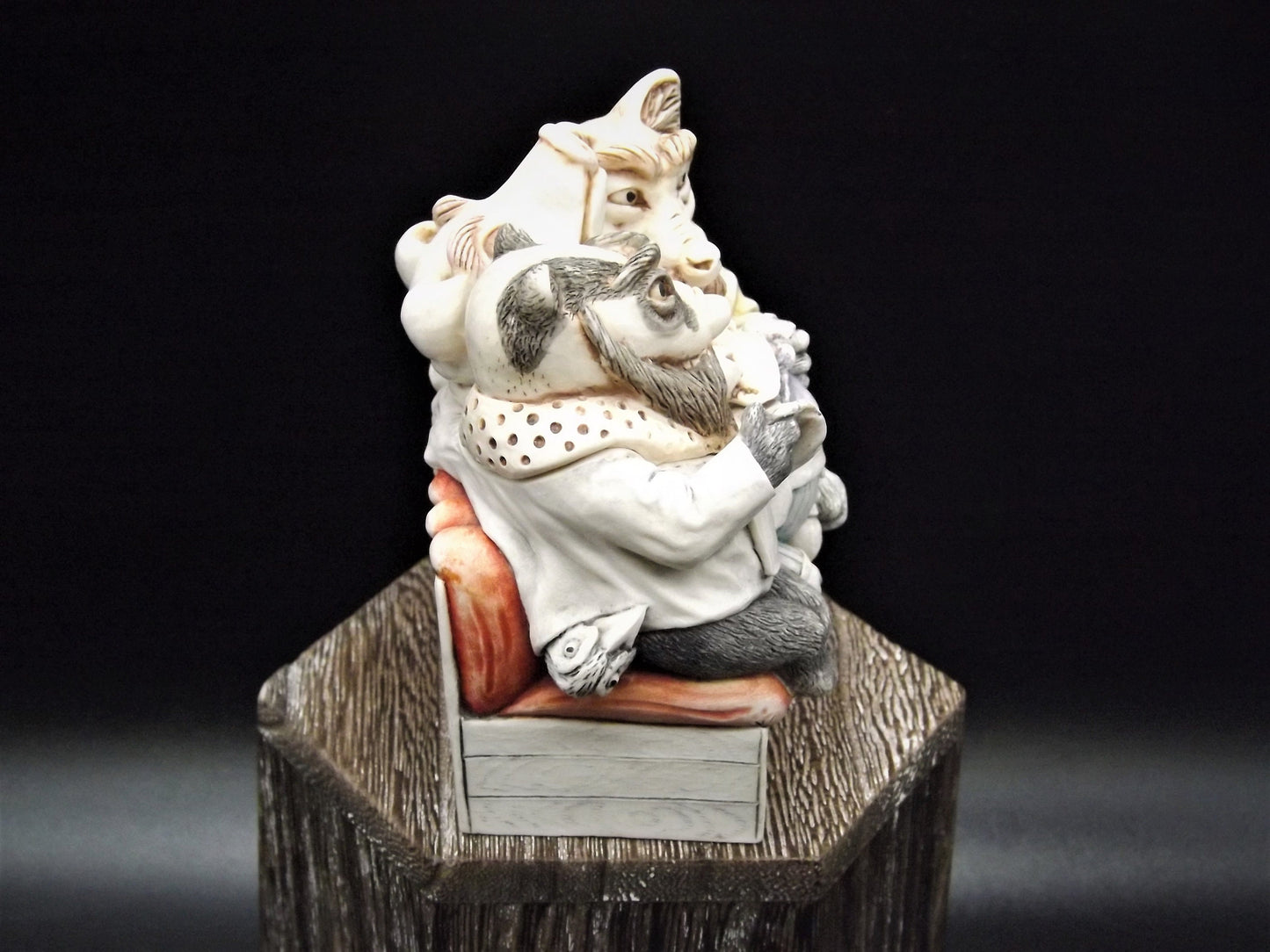 Harmony Kingdom House Party Figurine: Event Piece, AB Variation