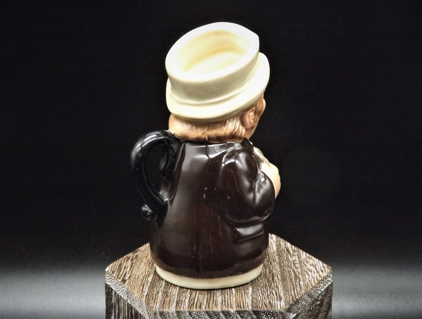 Closeout Sale! Vintage 1983 Royal Doulton Doultonville Collection Toby Jug D-6701 Mr. Furrow The Farmer. Excellent condition no box.