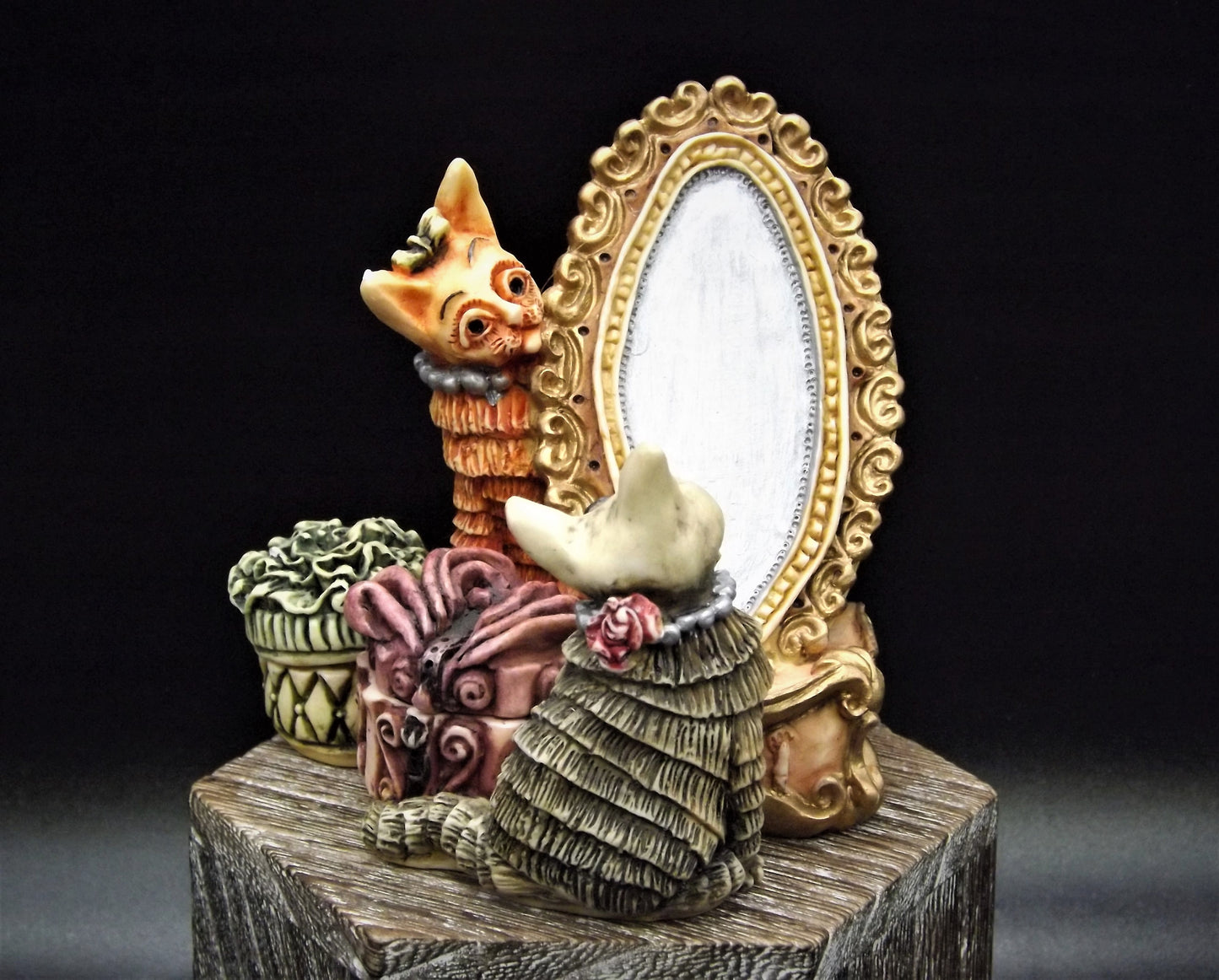 Harmony Kingdom Clair De Lune "Marmalade and Mao Mao's Mirror" Treasure jest