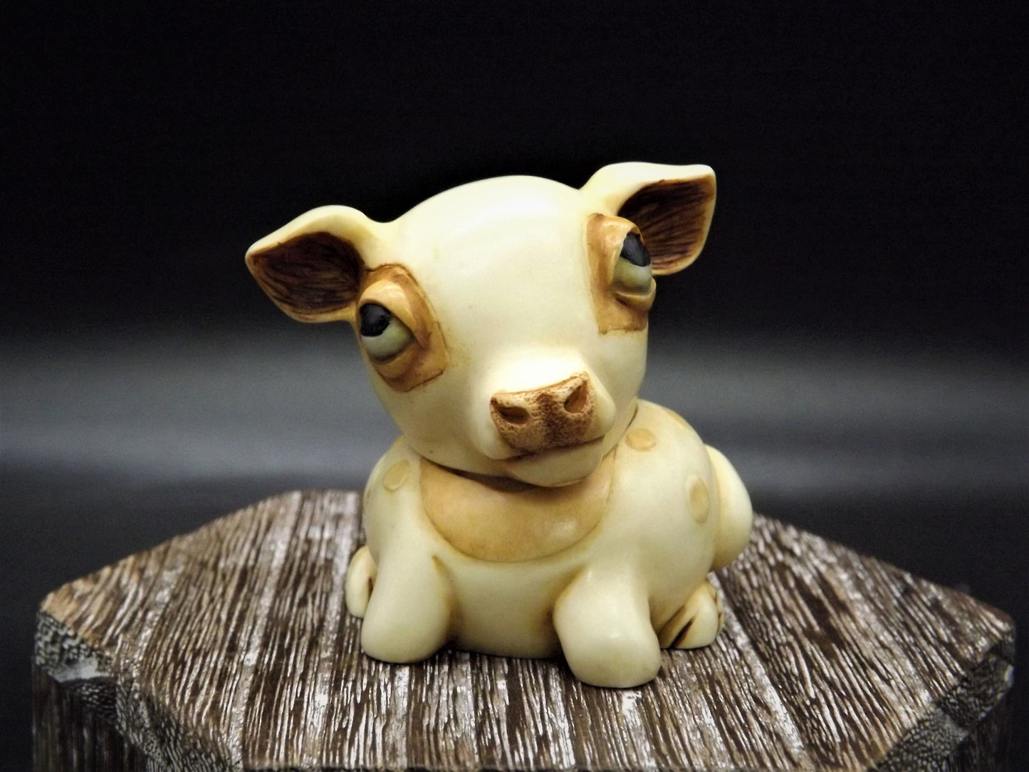 Harmony Kingdom Pot Bellys "Spotsie" Cow Figurine with original box and COA. Excellent condition!