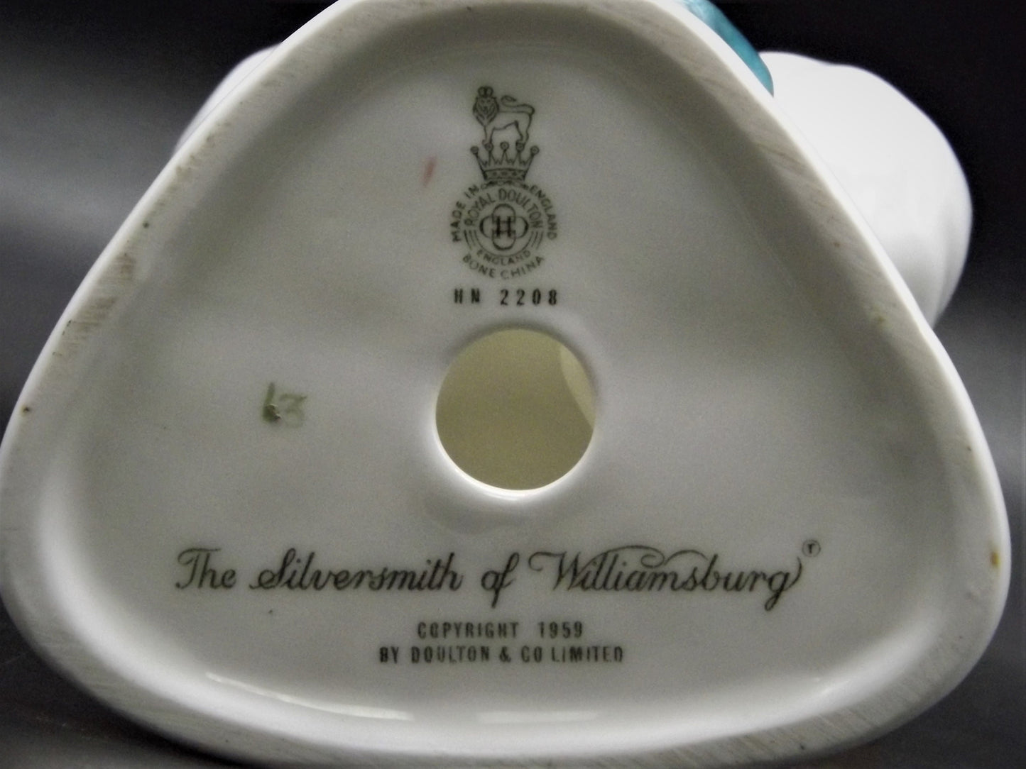 Vintage Royal Doulton Silversmith Figurine: Williamsburg HN2208