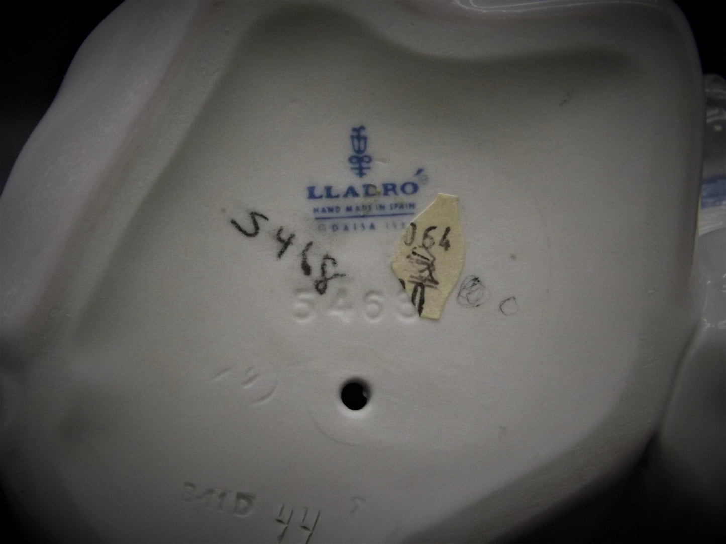 Vintage Lladro "Who's the Fairest" Figurine #5468