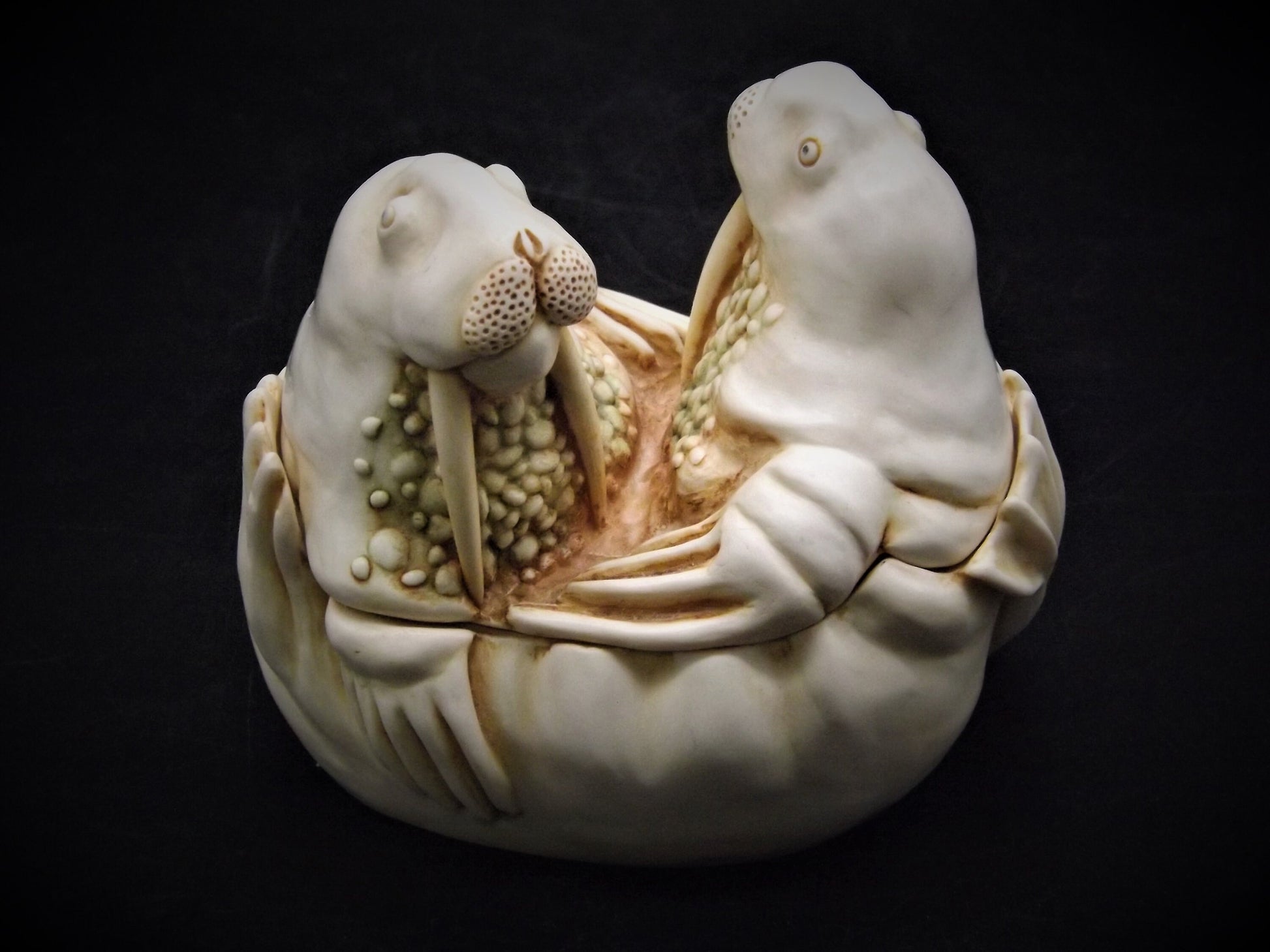 1991 Harmony Kingdom TJLWA "Tea for Two" Treasure Jest Figurine. Retired.