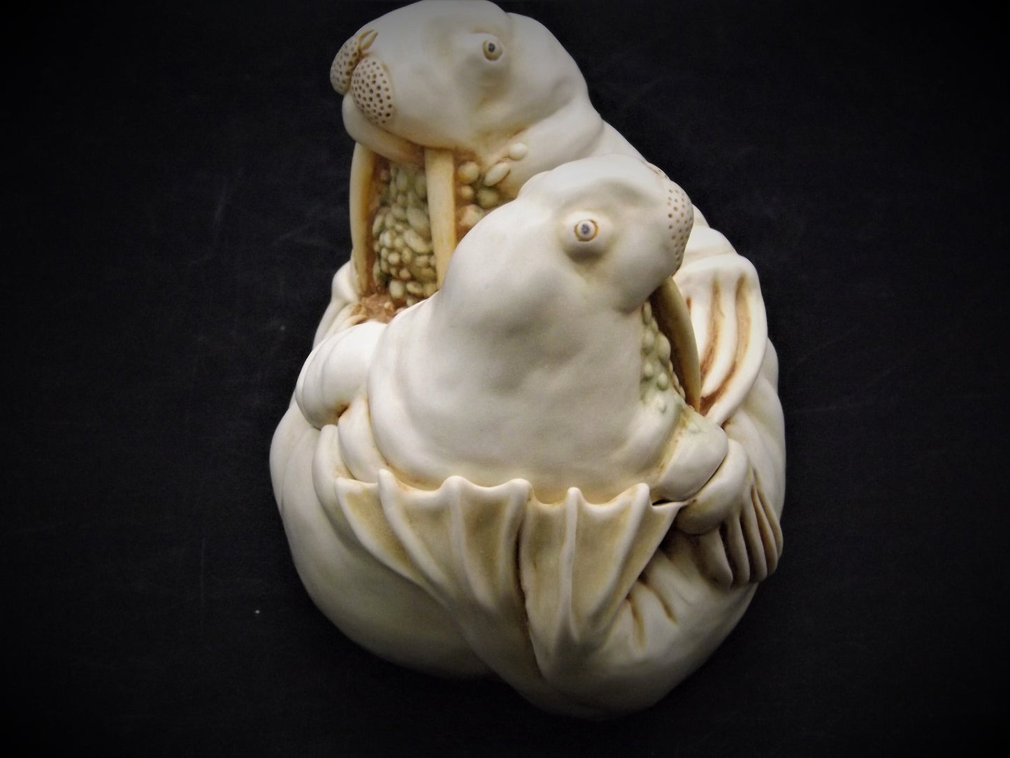 1991 Harmony Kingdom TJLWA "Tea for Two" Treasure Jest Figurine. Retired.