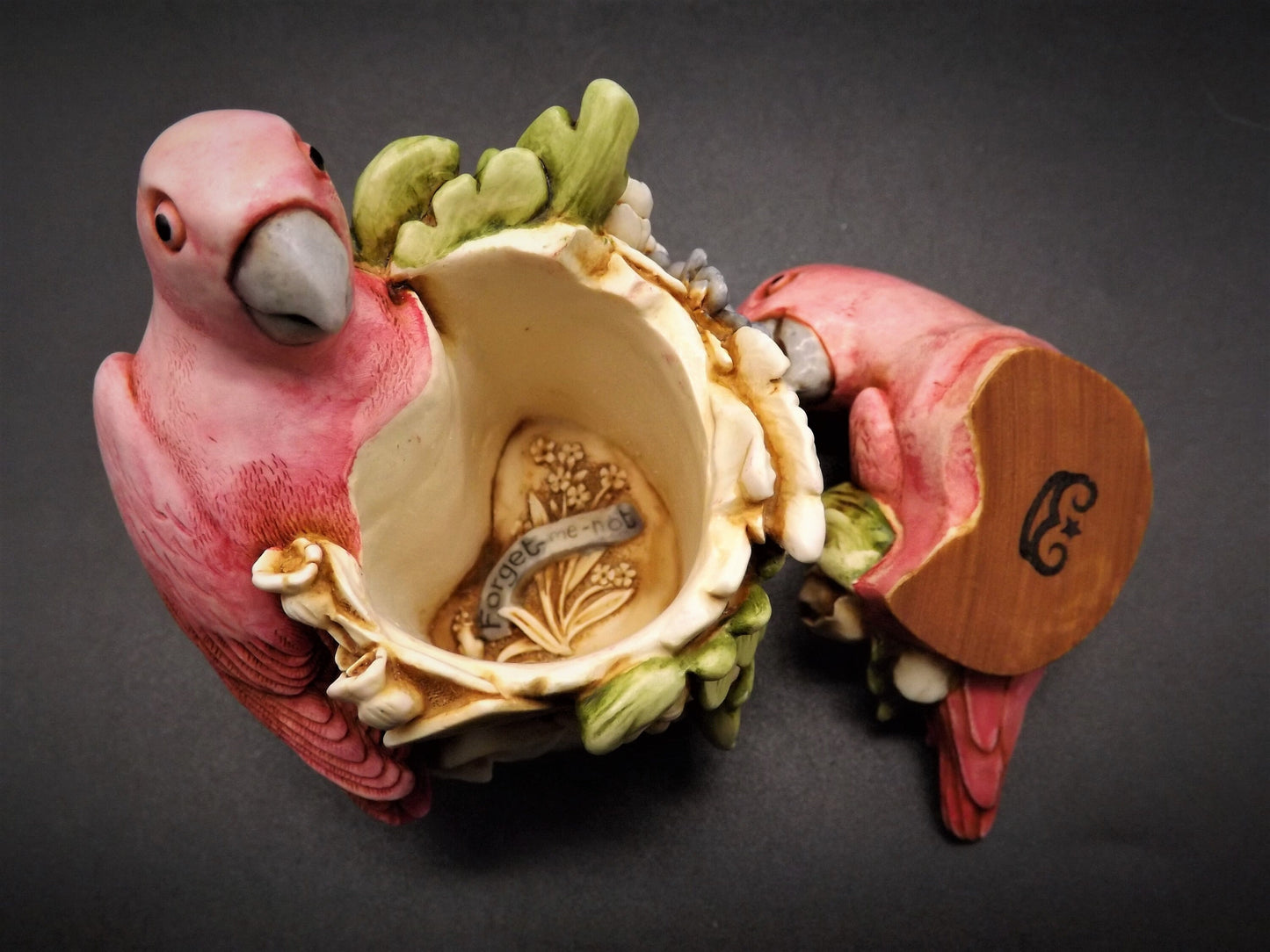 Harmony Kingdom Love Nest Figurine: 1998 Romance Annual TJSER98