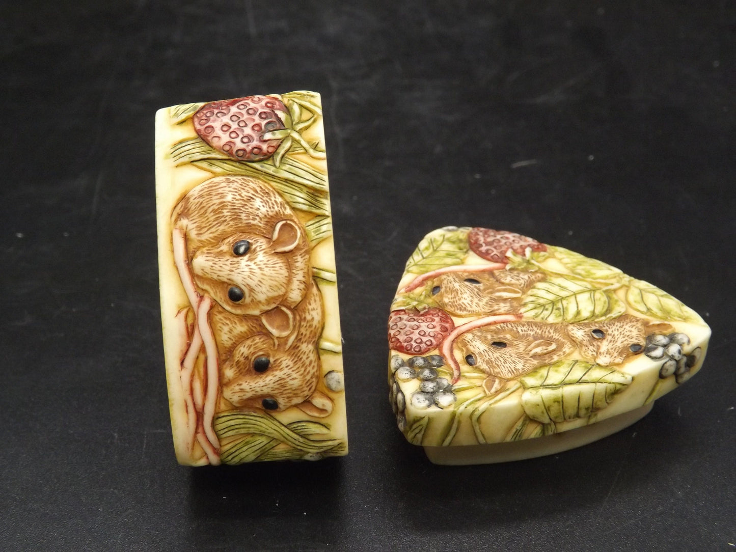 Harmony Kingdom Jardinia "Strawberry Fields" Trinket Box with Box