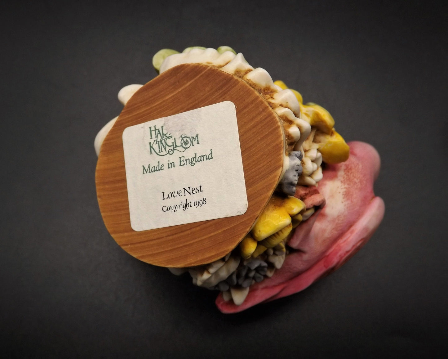 Harmony Kingdom Love Nest Figurine: 1998 Romance Annual TJSER98