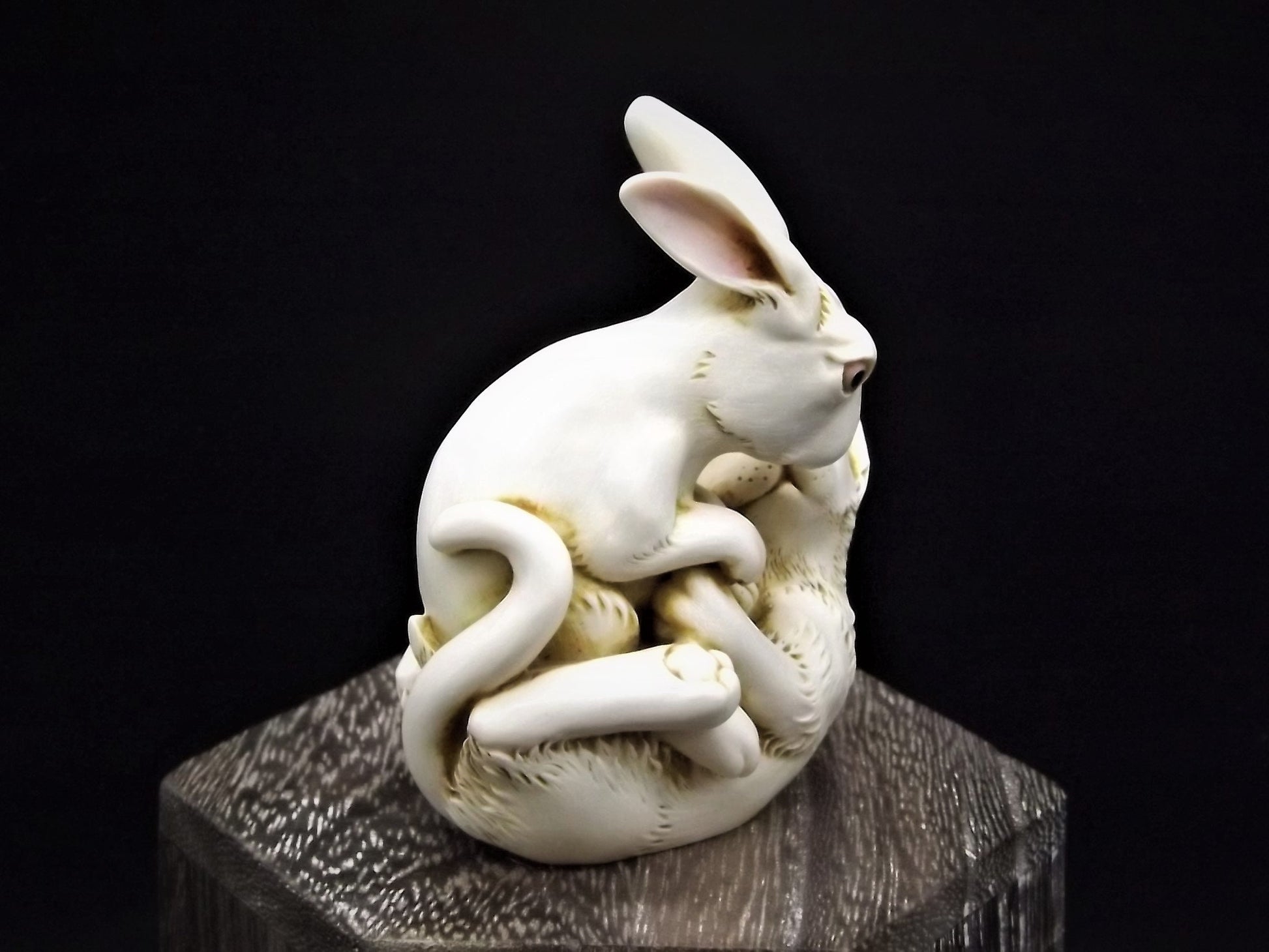 Adam Binder Editions "Kissing Breeze" Figurine - Limited Edition #177/400