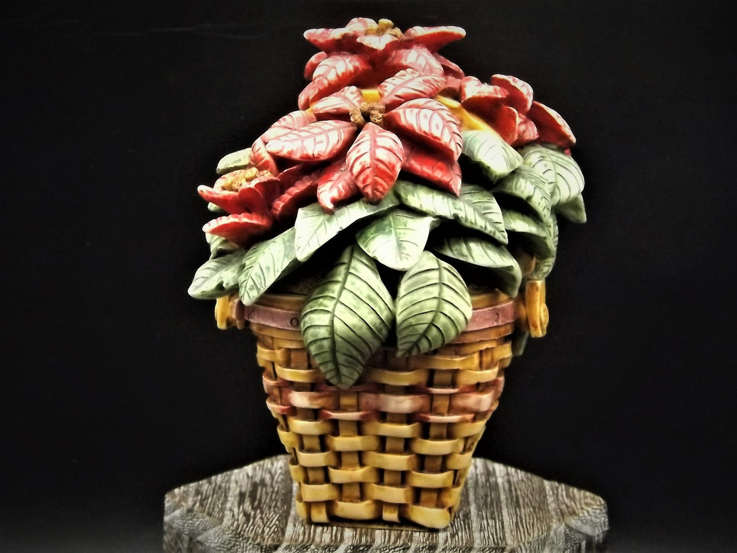 Harmony Kingdom Longaberger Poinsettia Basket Treasure Jest - Limited Edition