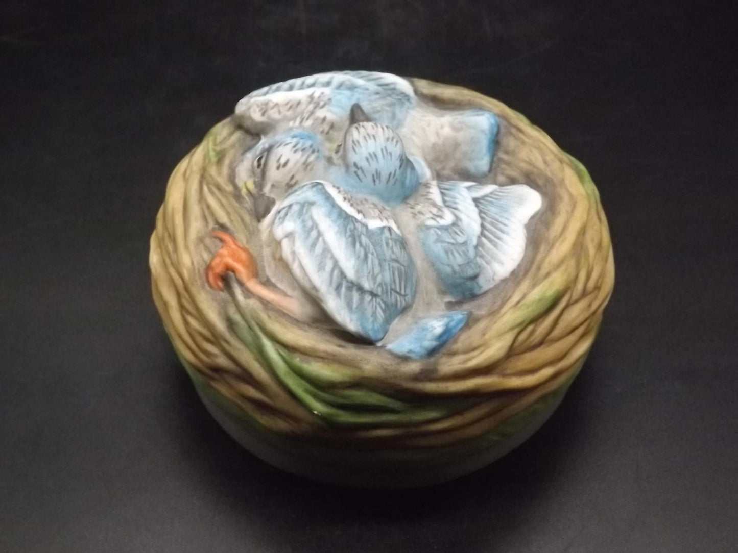 Closeout Sale! Vintage 1970's Boehm "Baby Buntings" baby birds in a nest. Excellent condition!