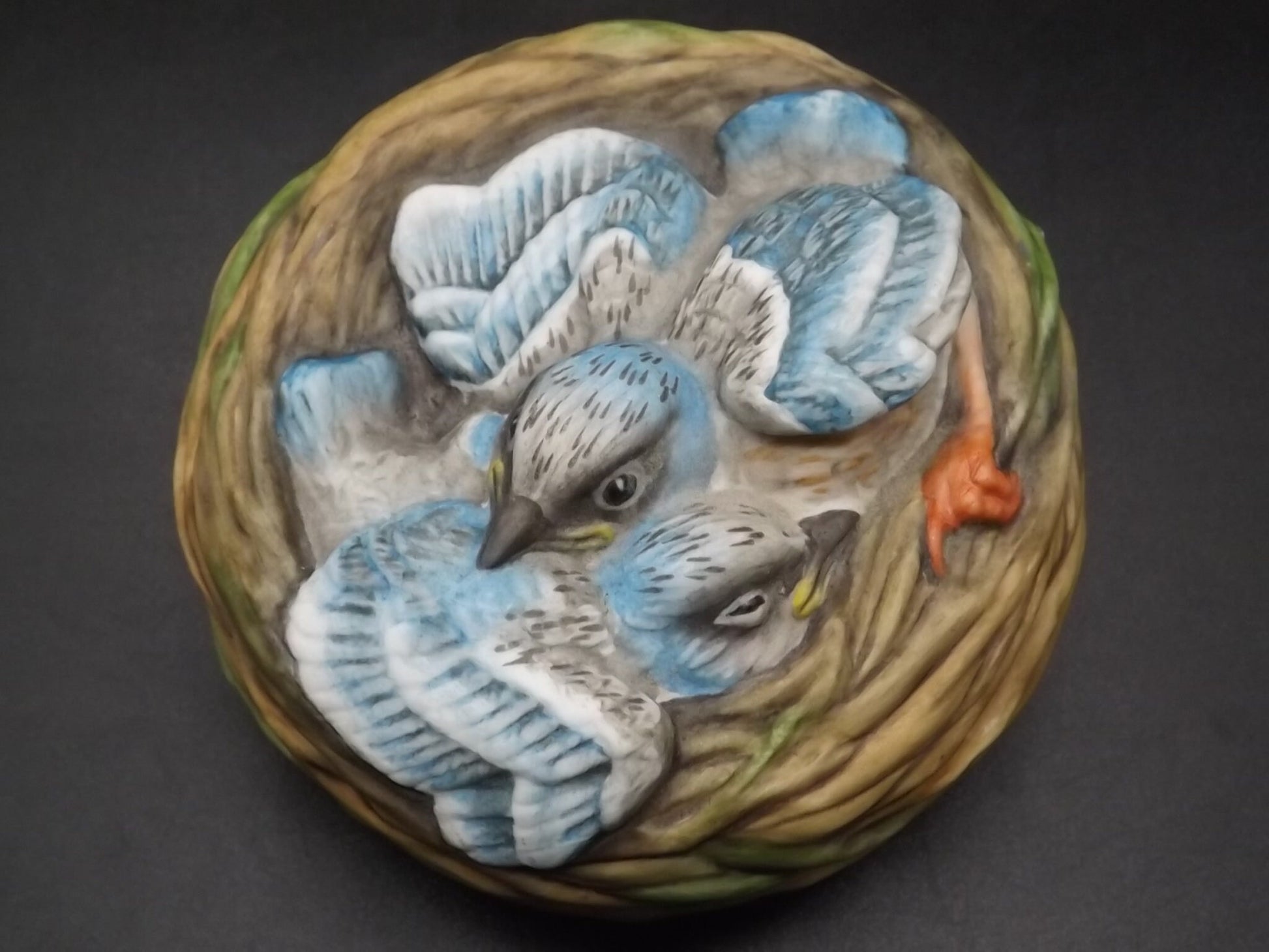 Closeout Sale! Vintage 1970's Boehm "Baby Buntings" baby birds in a nest. Excellent condition!