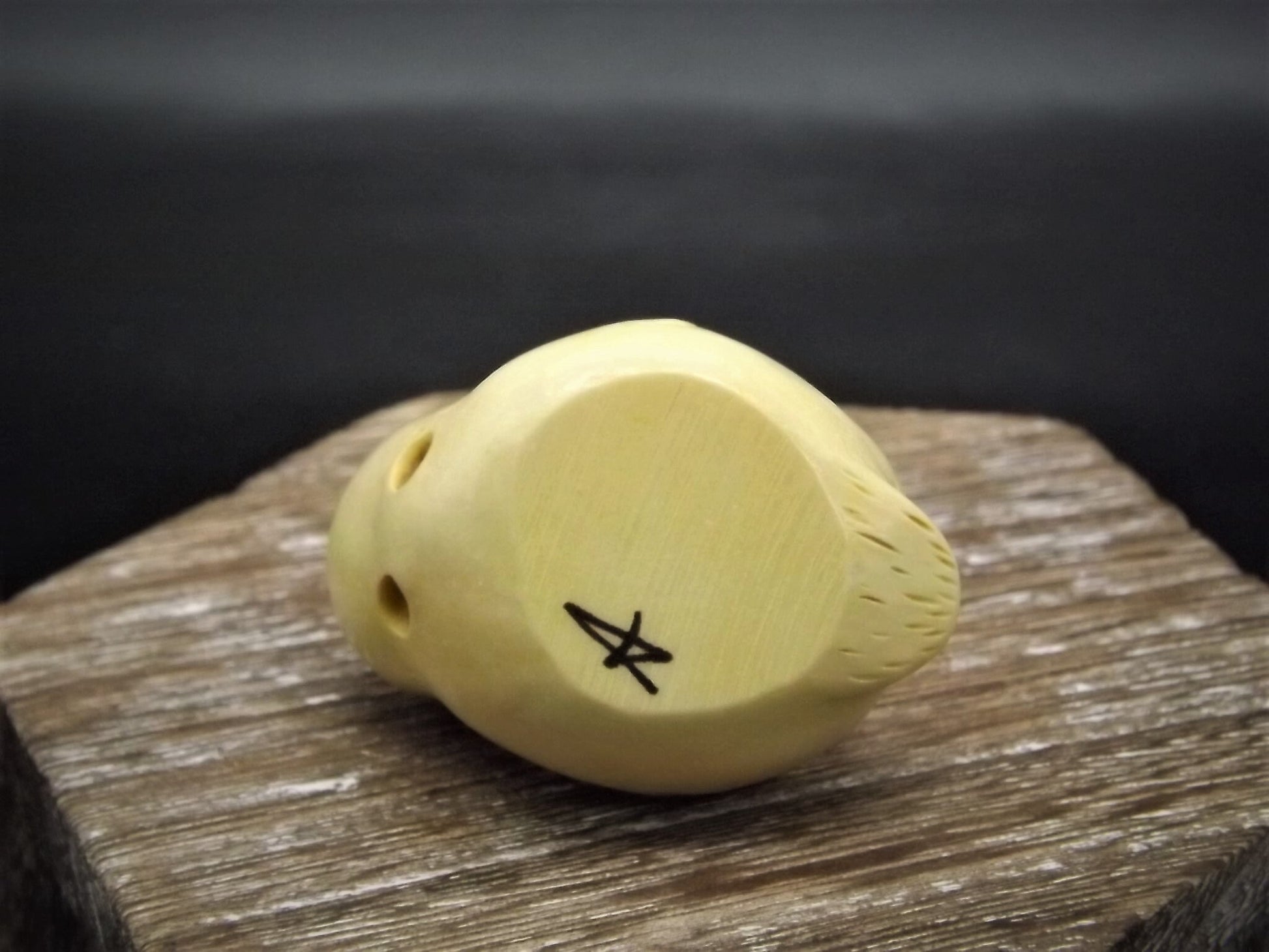 Adam Binder Palm Charm Netsuke series "Yellow Chick" Limited Edition of only 1200 pieces made. With original box No COA. Excellent shape