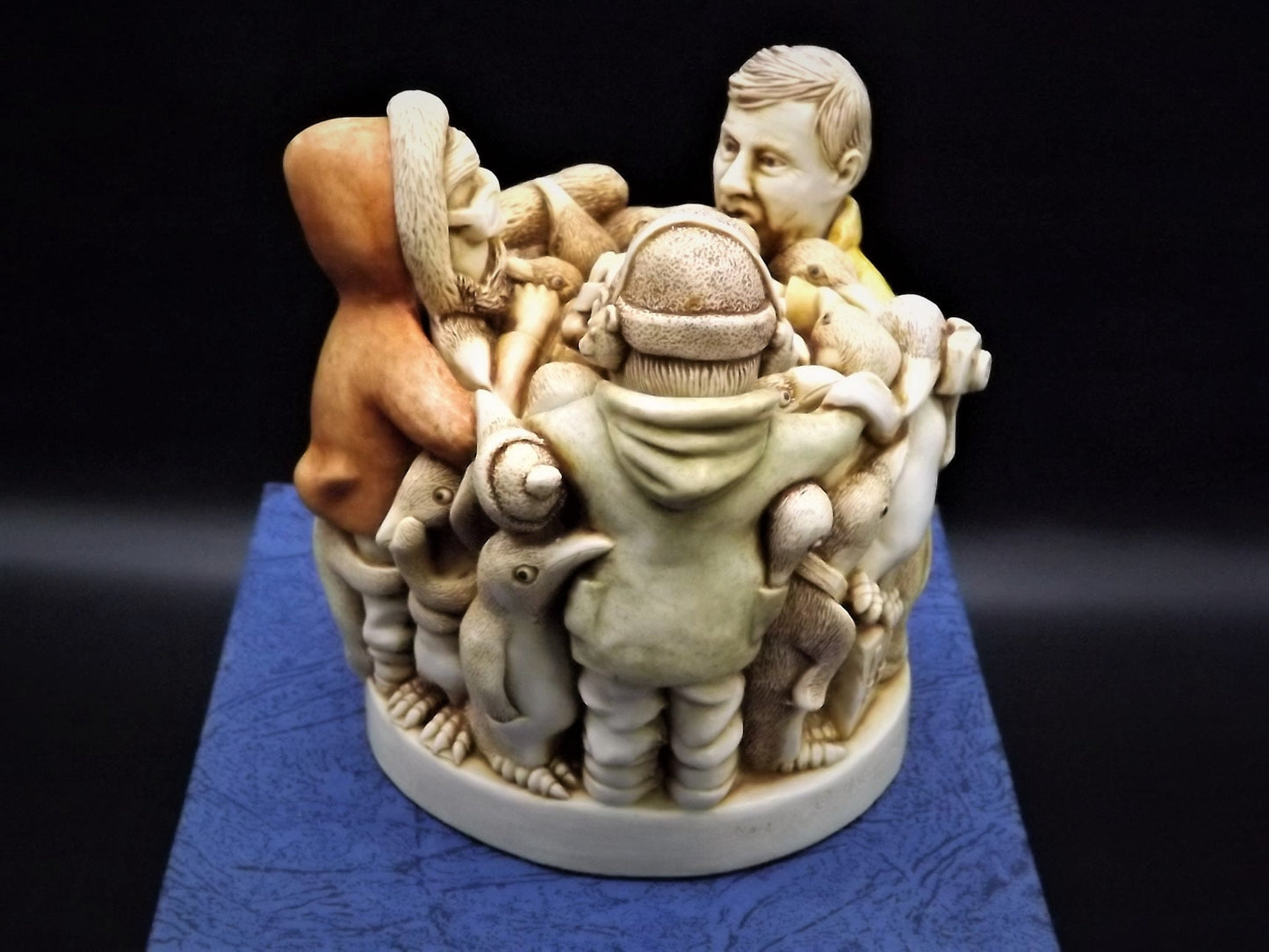 Closeout Sale! Retired 1994 Harmony Kingdom "Antarctic Antics" piece Excellent condition. Item # TJXLPE.