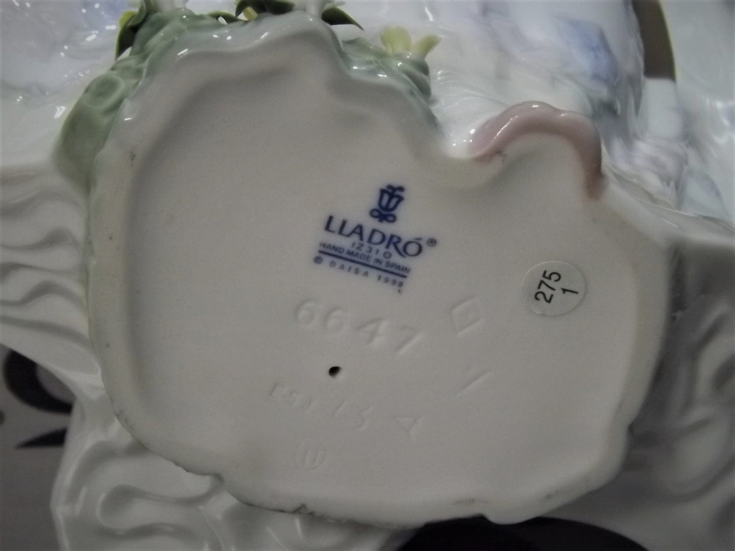 Vintage Lladro "Wild Flowers" Figurine #6647 with Box