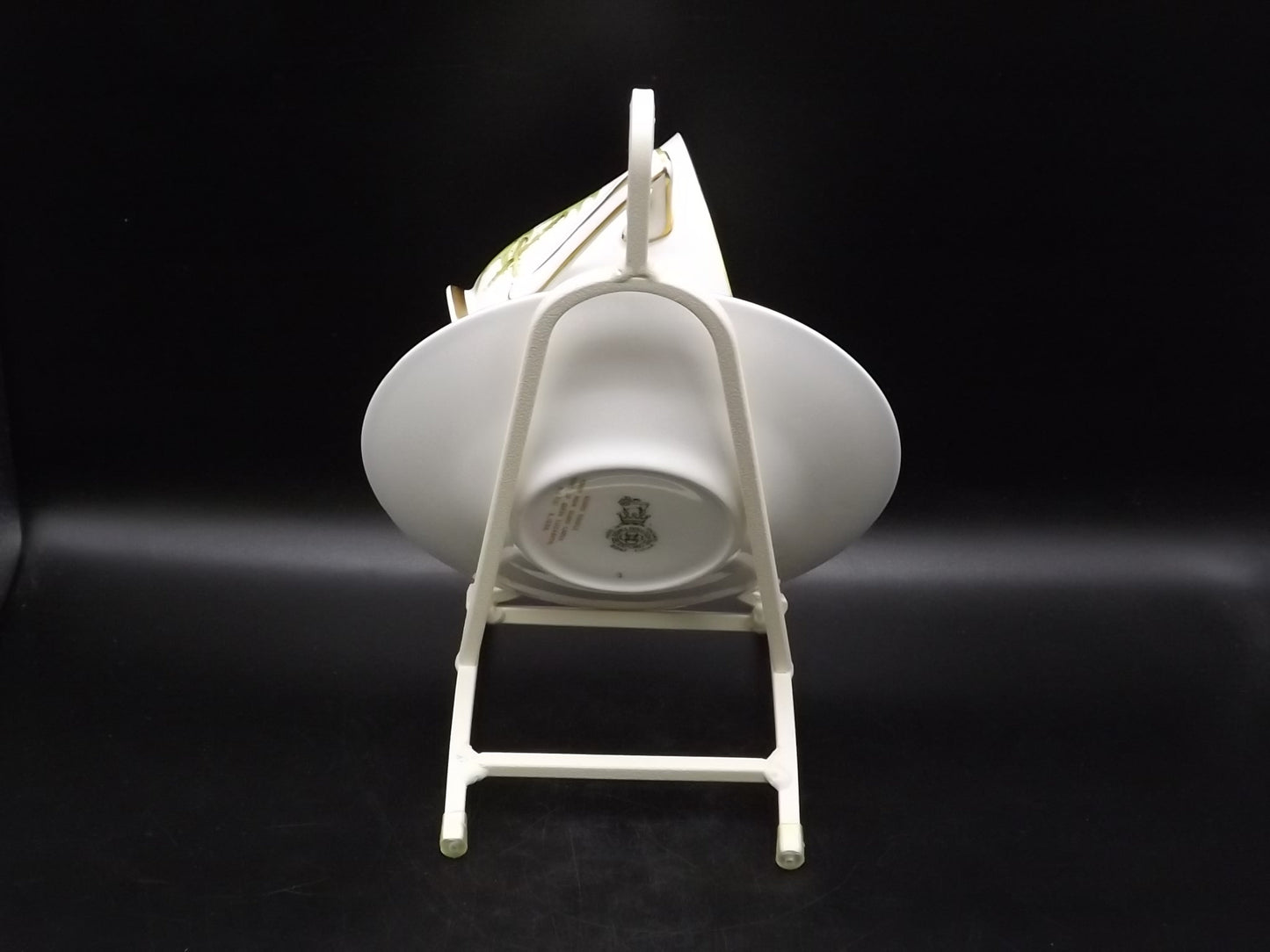 Vintage 1938 Royal Doulton H40601 Glamis Thistle porcelain Tea Cup and Saucer set with stand. Beautiful example as shown in the photos.