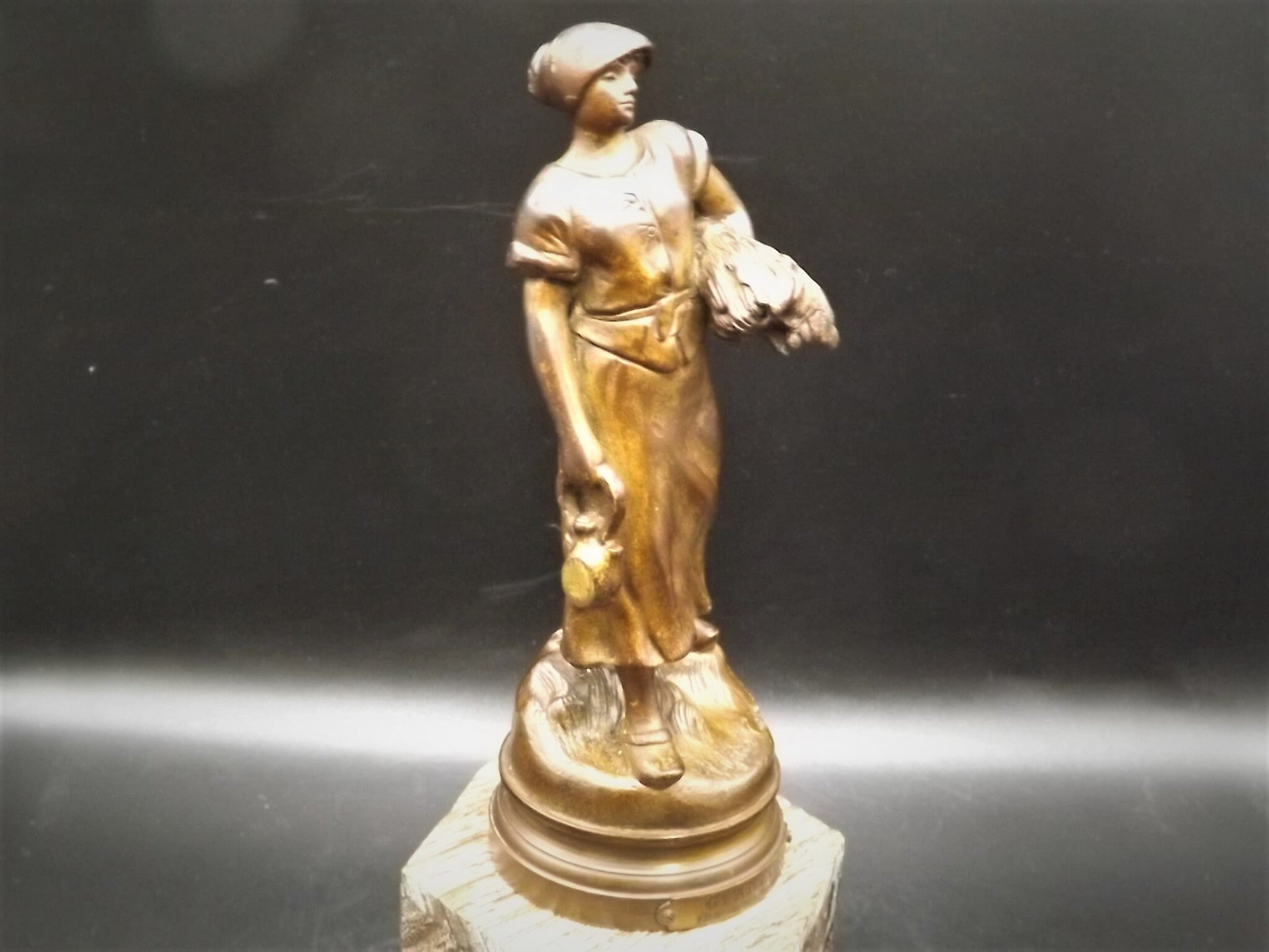 Closeout Sale! Vintage Maurice Constant (1892-1970) Bronze "Glaneuse" (Gleaner) statue circa 1930's This piece is in great shape.