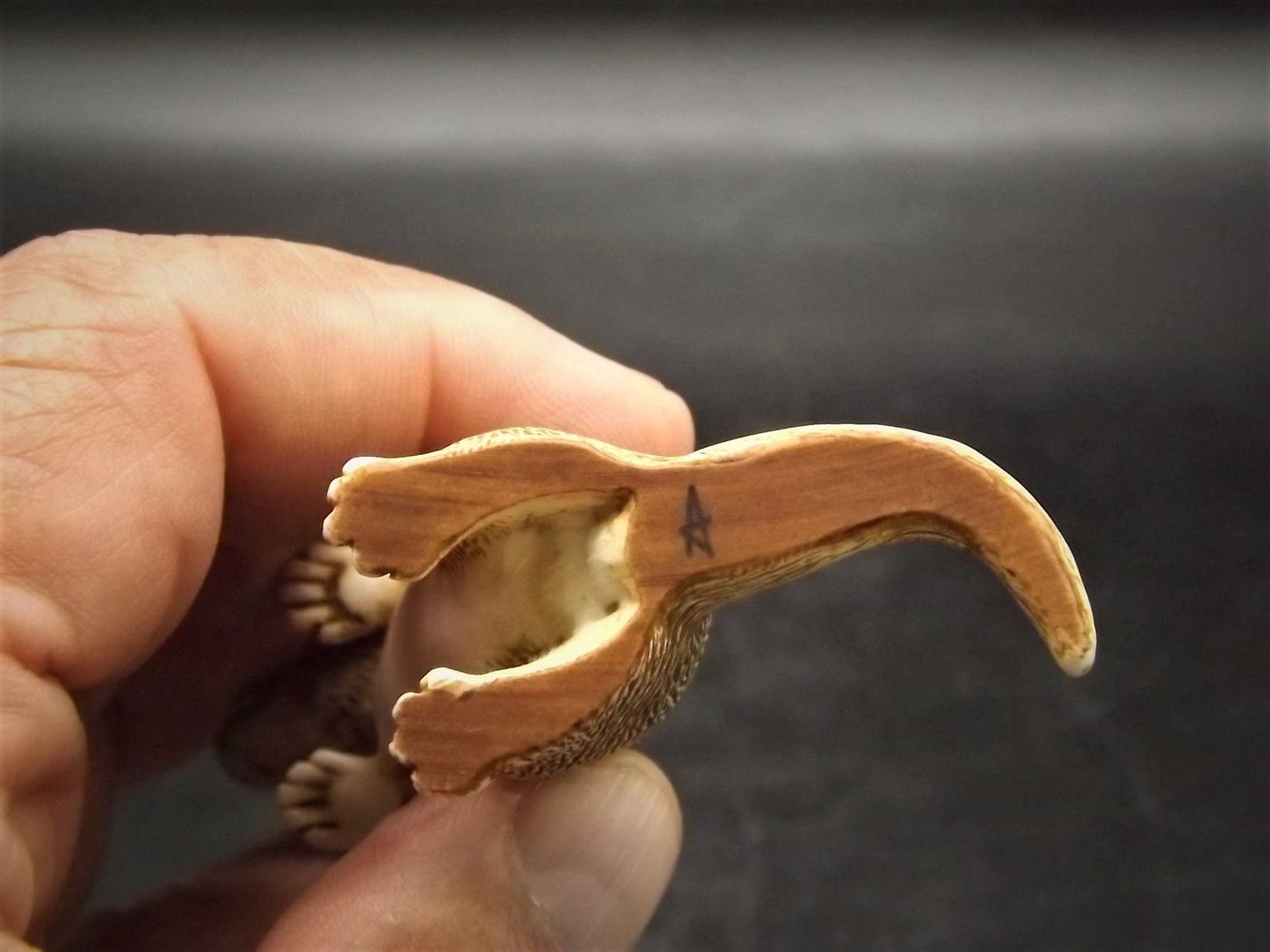 Adam Binder Club Redemption series "Mr. Otter". With original box and COA. Excellent shape limited edition of 600 pieces.