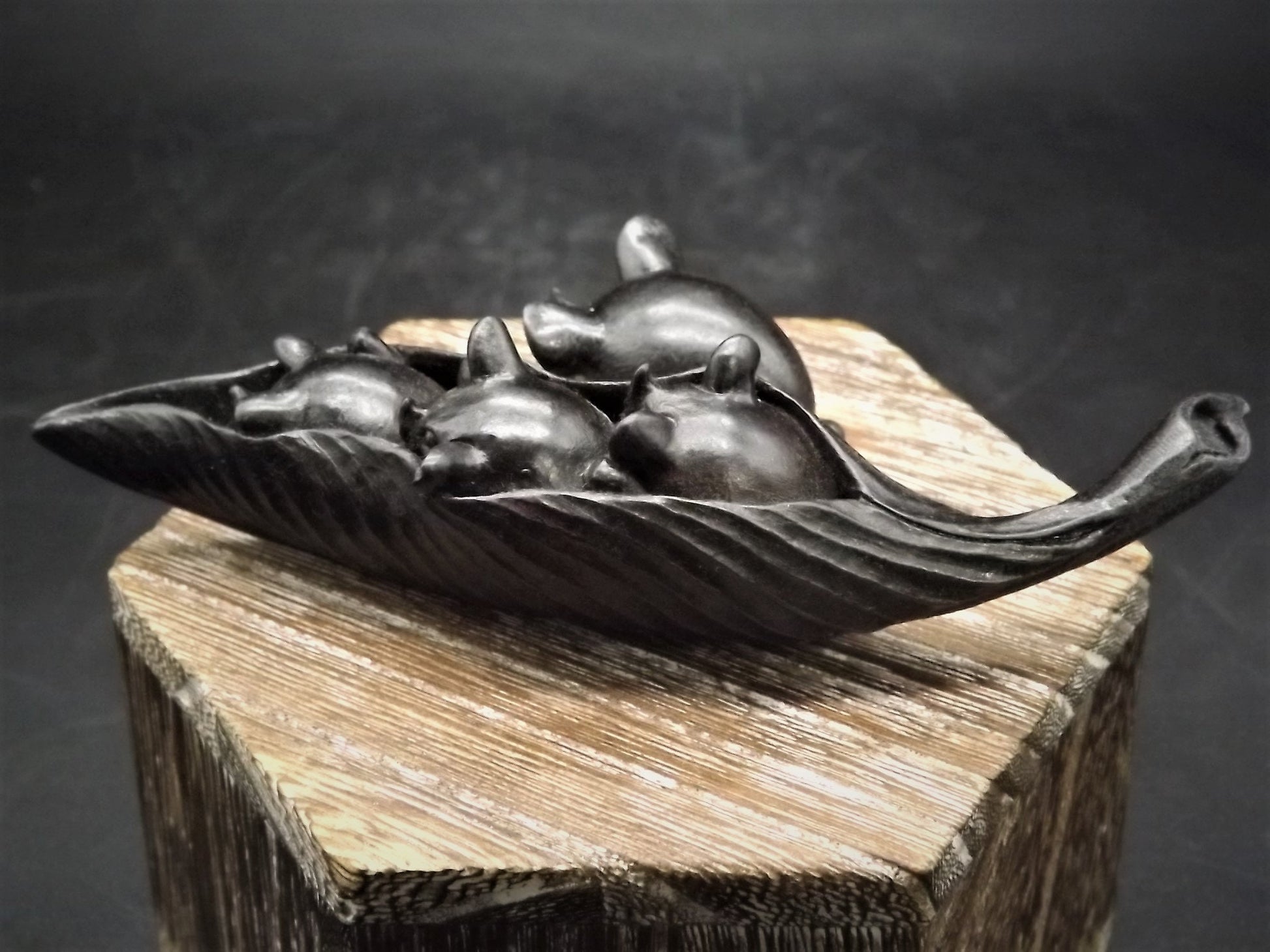 Adam Binder Let's Play series "Ebony Three Little Pigs". With original box and COA. Excellent shape limited edition #85/150.