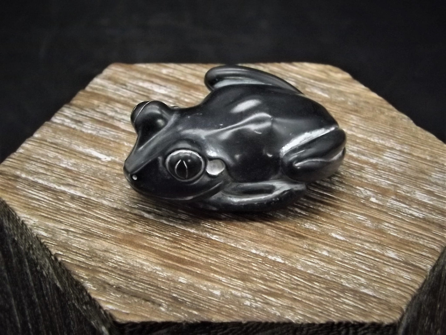 Closeout Sale! Adam Binder Palm Charm series "Ebony Frog". With original box. Excellent shape. Only 650 pieces made.