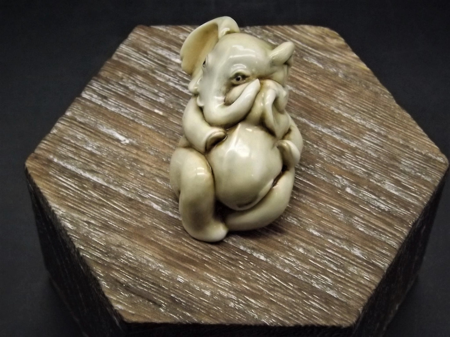 Fragile World "Elephant with Calf" Figurine by Martin Perry Studios. Limited Edition to only 250 pieces with original box and COA. Excellent