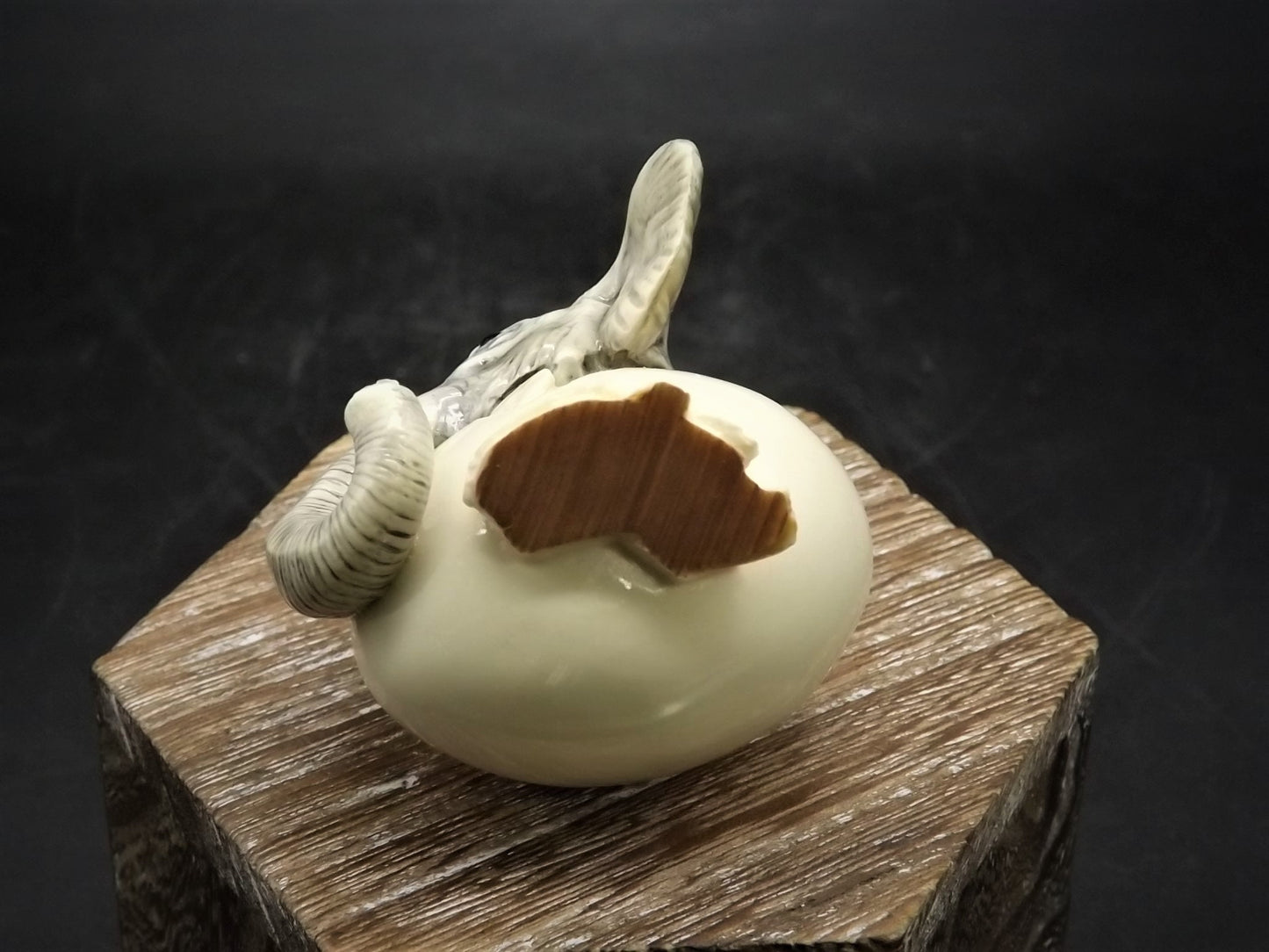 Fragile World "Elephant in Egg" Figurine by Martin Perry Studios. Limited Edition to only 250 pieces with original box and COA. Excellent!