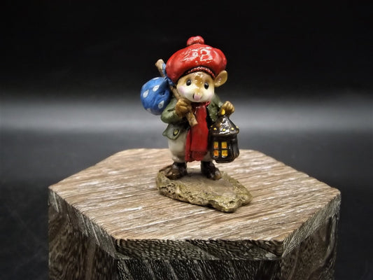 Vintage Wee Forest Folk Mouse Figurine: 1995 "Wanderlust" Lantern