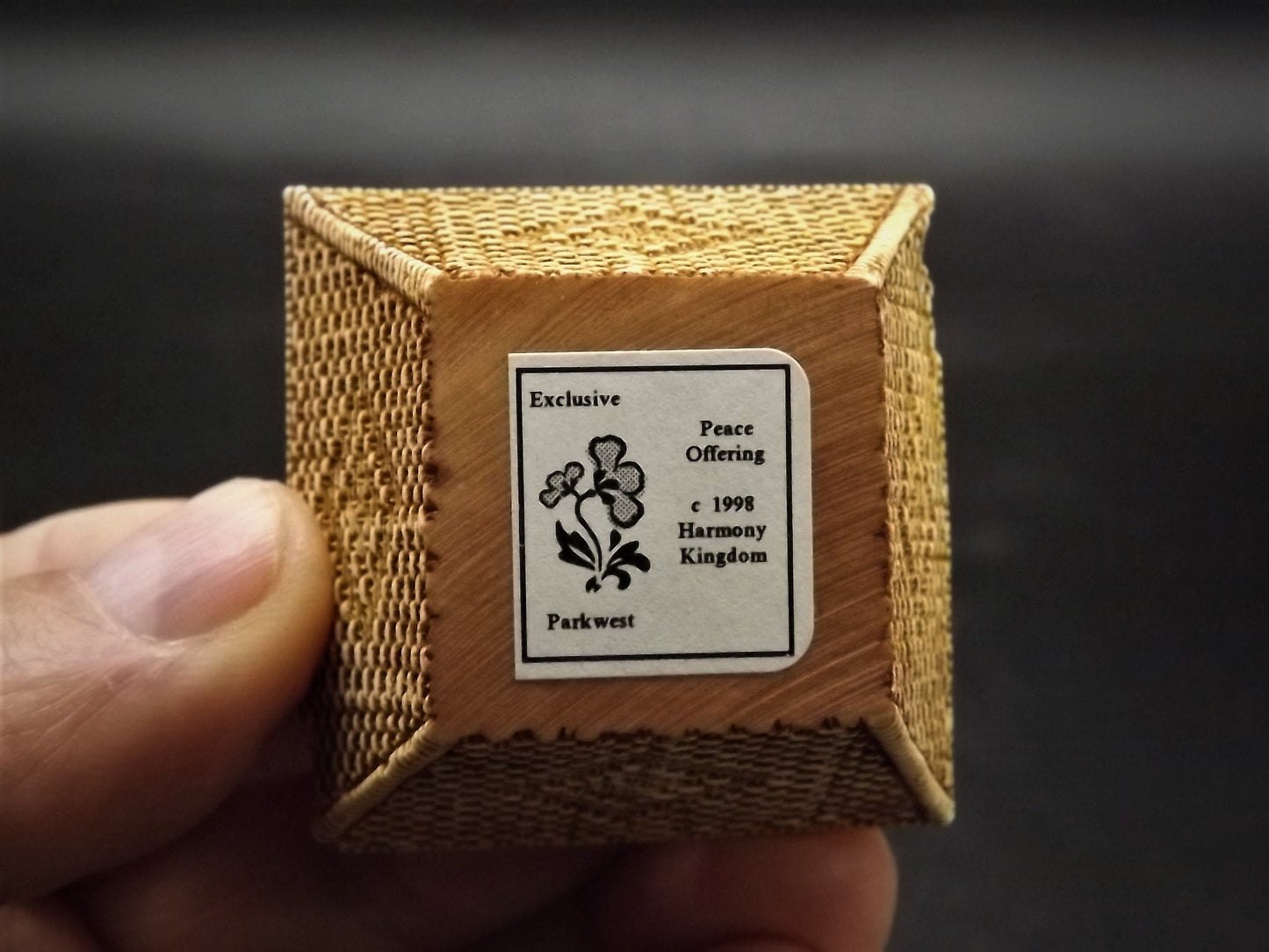 Retired 1998 Harmony Kingdom Parkwest Exclusive "Peace Offering" Birds on basket of fruit piece Excellent condition. No Box.