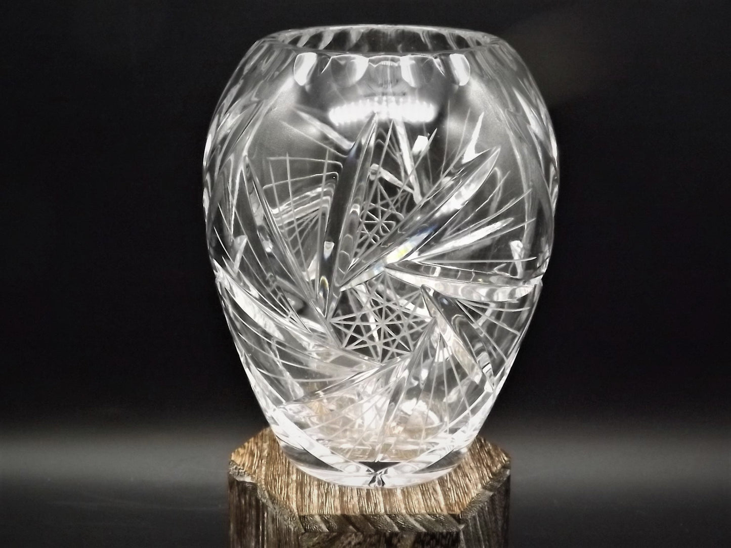 Classic Crystal Vase with Pinwheel design. Excellent condition