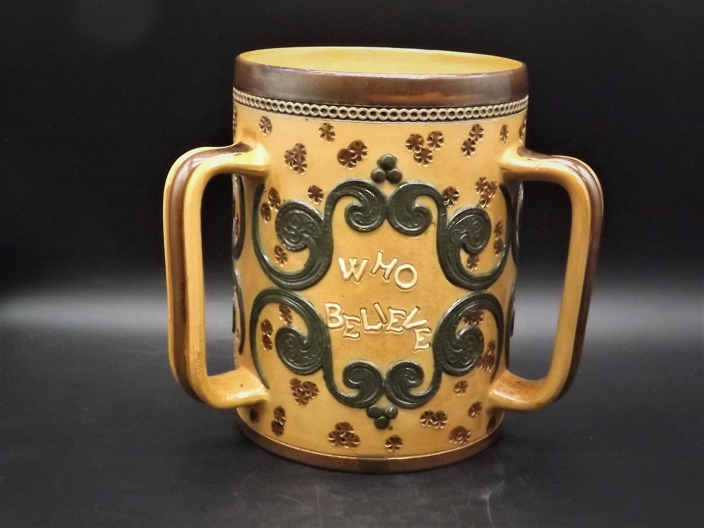 Doulton Lambeth Loving Cup "They can conquer who believe they can" WW1 slogan for solidarity in England. Very old exceptional condition.