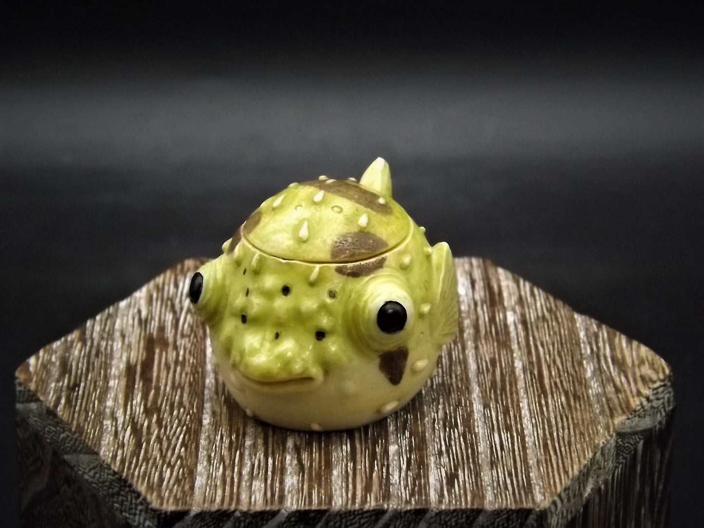 Harmony Kingdom Pot Bellys "Puffy" Puffer Fish Figurine with original box and COA. Excellent condition!