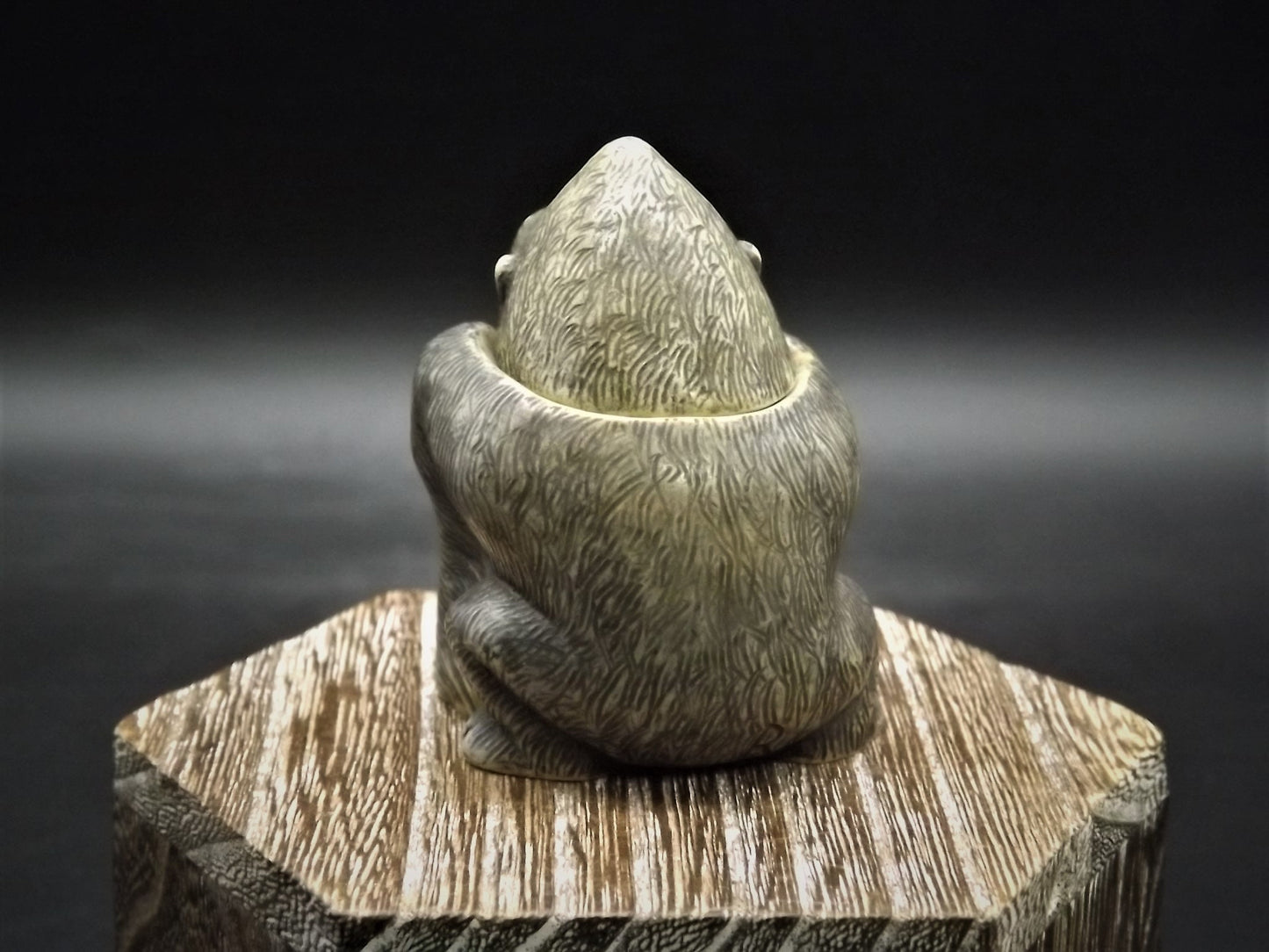 Harmony Kingdom Pot Bellys "Gibby" Gorilla Figurine with original box and COA. Excellent condition!