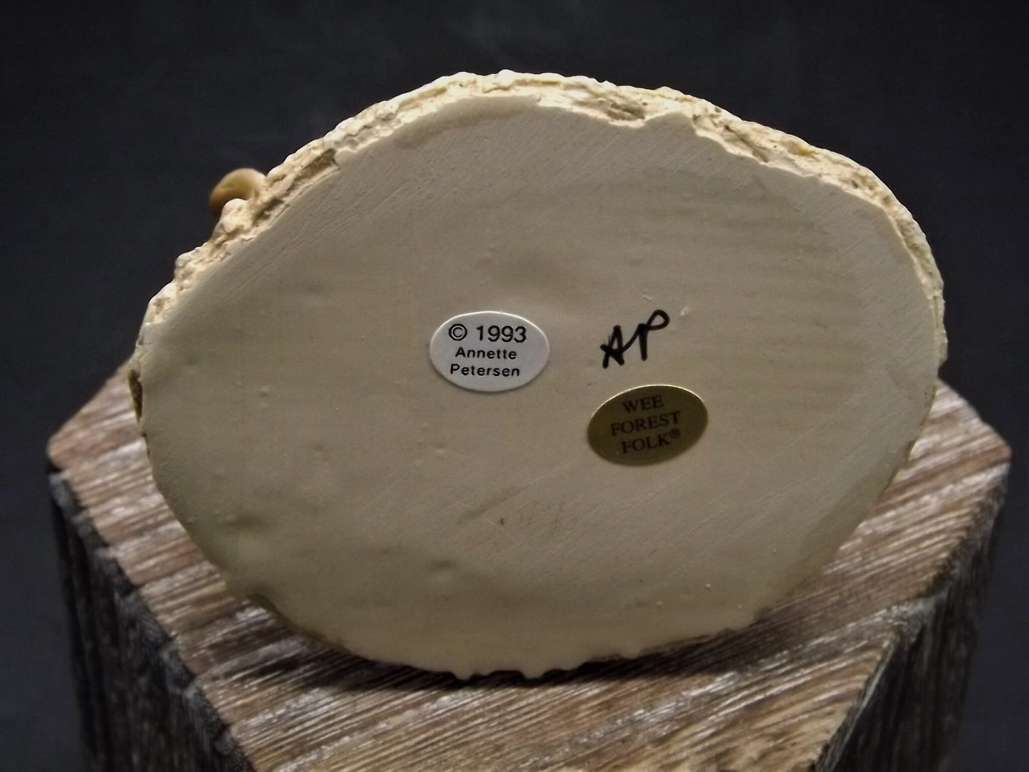 Vintage 1986 Wee Forest Folk "Christmas Eve" Mouse Figurine with Box