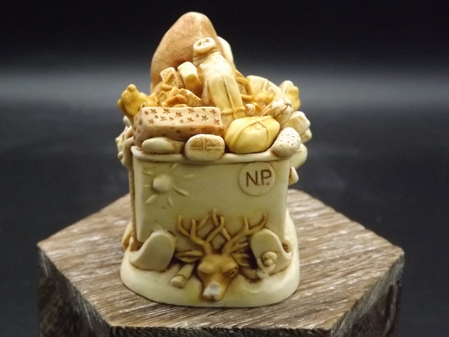 Harmony Kingdom "Nick of time" Santa and Reindeer Excellent condition with original box no COA.