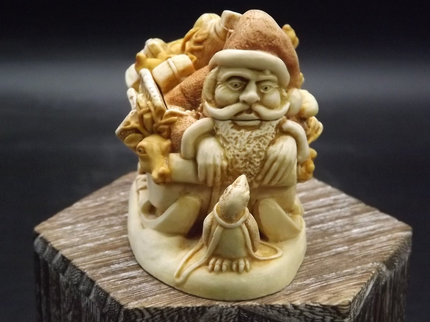 Harmony Kingdom "Nick of time" Santa and Reindeer Excellent condition with original box no COA.