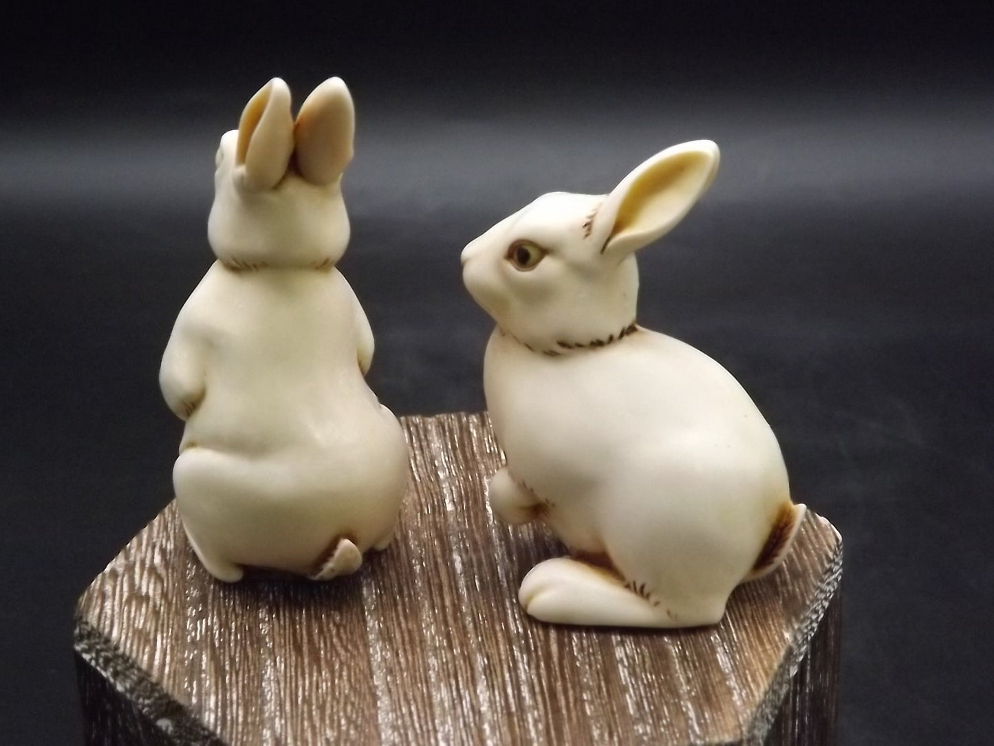 Harmony Kingdom "Antony and Cleopatra". Two by Two series Rabbits hares. Excellent shape. Limited Edition of 2622 pieces. No original box.
