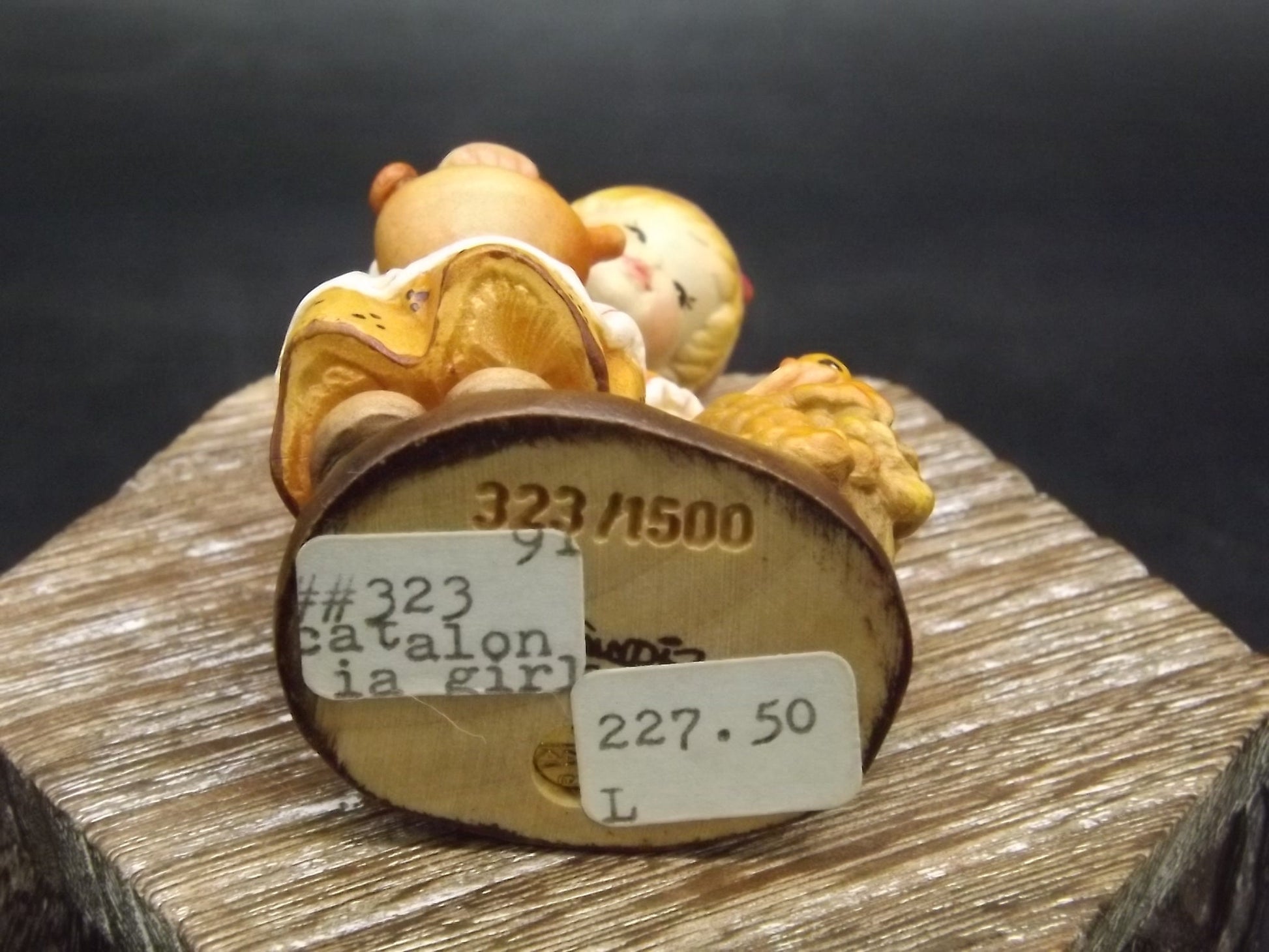 Vintage Anri Catalonia Girl Figurine: Hand Carved Wood, Juan Ferrandiz Design