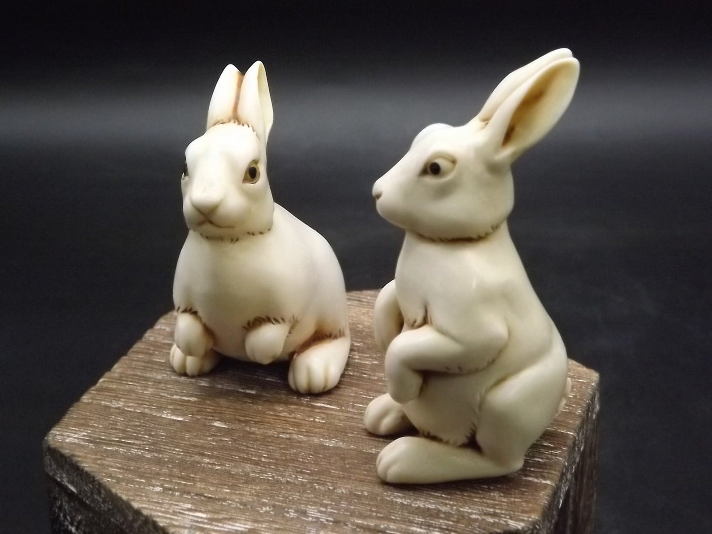 Harmony Kingdom "Antony and Cleopatra". Two by Two series Rabbits hares. Excellent shape. Limited Edition of 2622 pieces. No original box.