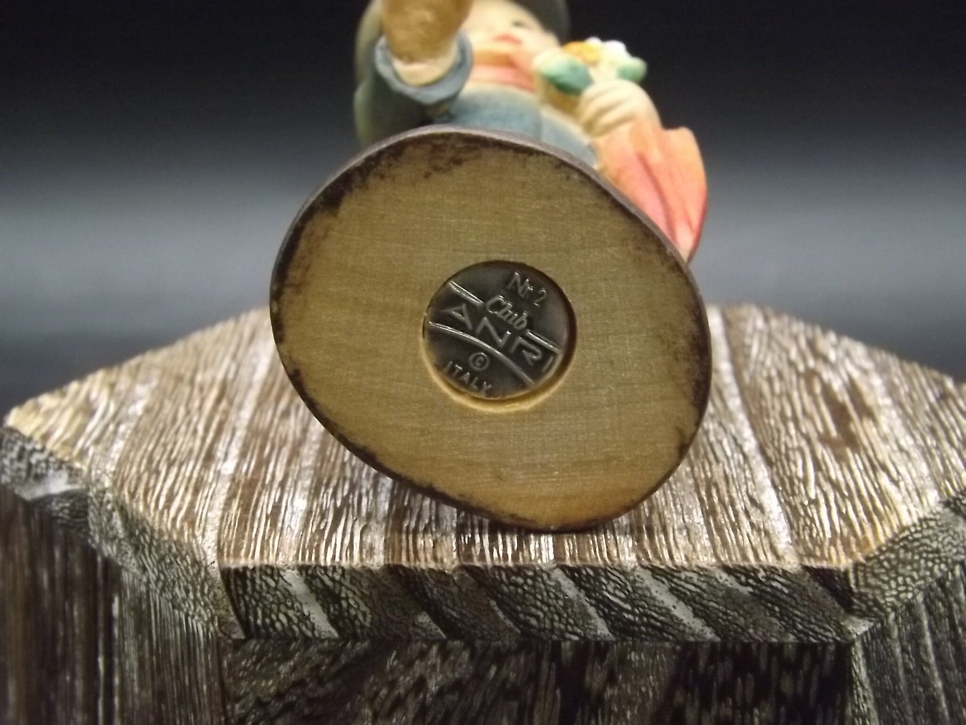 Vintage Anri Wood Figurine: "My Friend" by Juan Ferrandiz