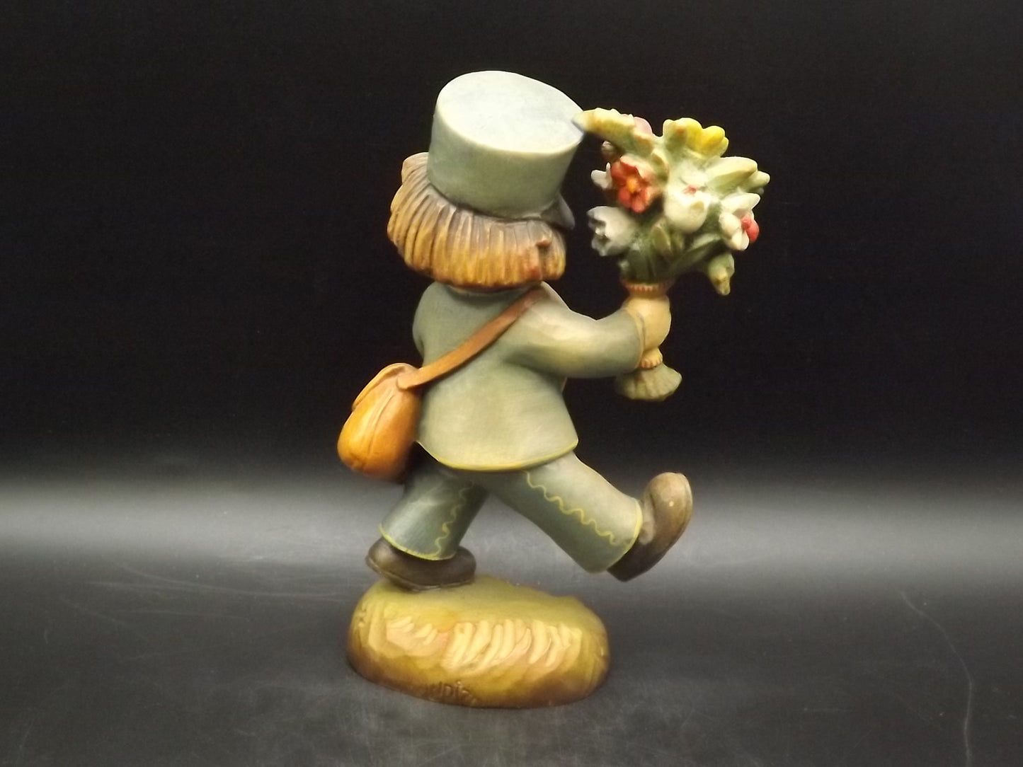 Vintage Anri Wood Figurine: "The Letter" by Juan Ferrandiz