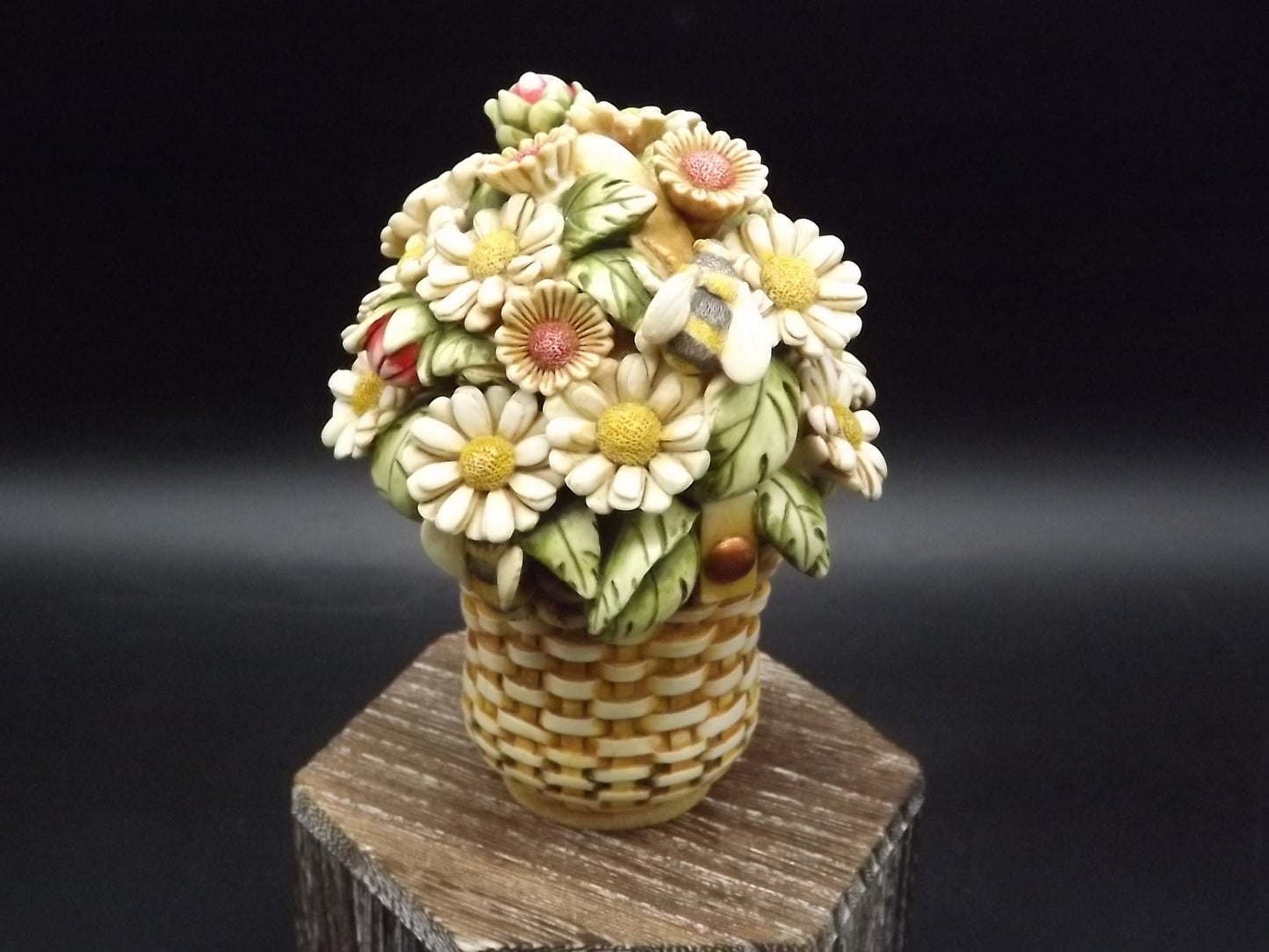 Harmony Kingdom Daisy Basket Figurine: Longaberger Exclusive, Limited Edition