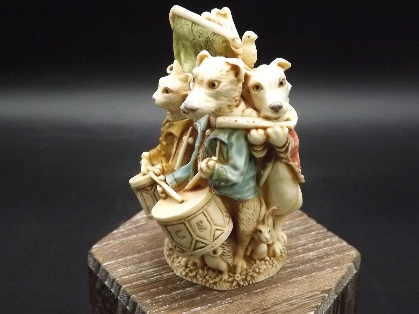 Harmony Kingdom "Lord of the Aisles" Jest Figurine TJICE02 with original box. Excellent condition. Artist Signed