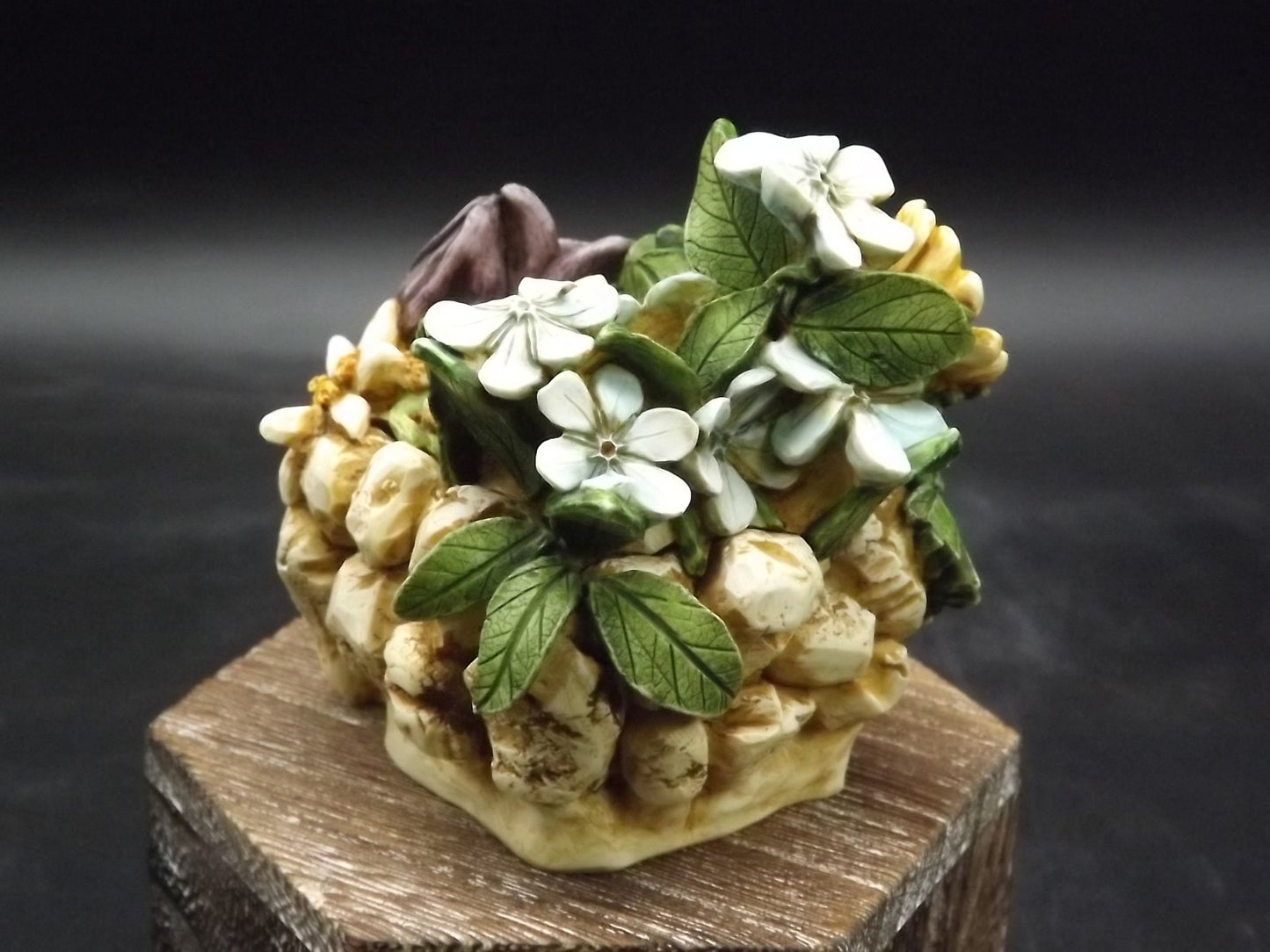 Harmony Kingdom Alpine Flower Figurine: 1st Edition, with Box