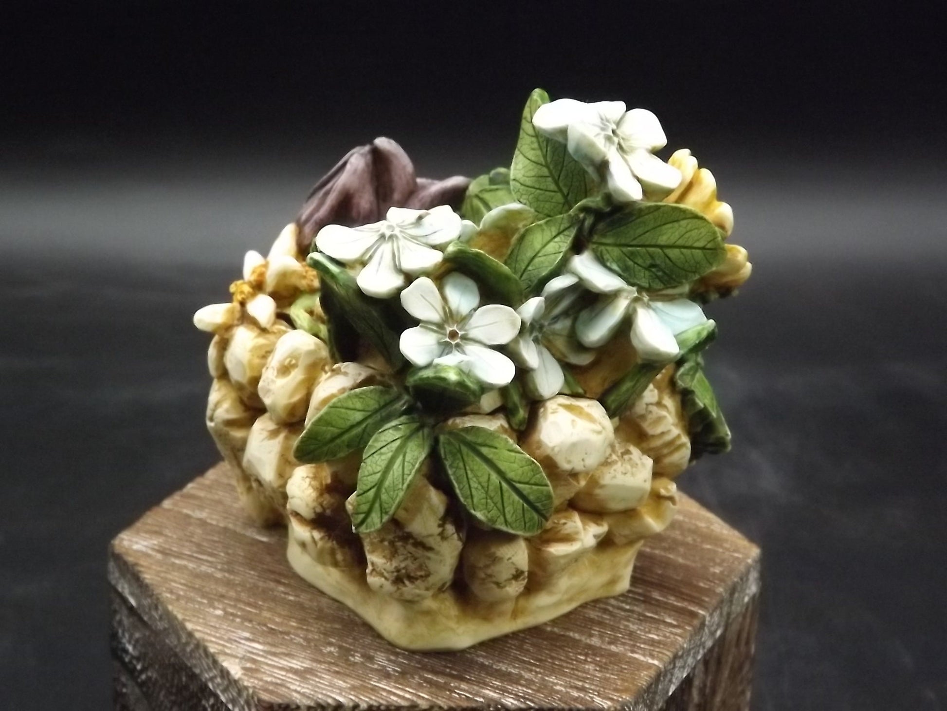 Harmony Kingdom Alpine Flower Figurine: 1st Edition, with Box