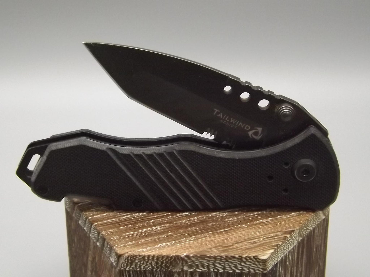 Tailwind United Cutlery Auto Assist Tanto Folding Knife with Box