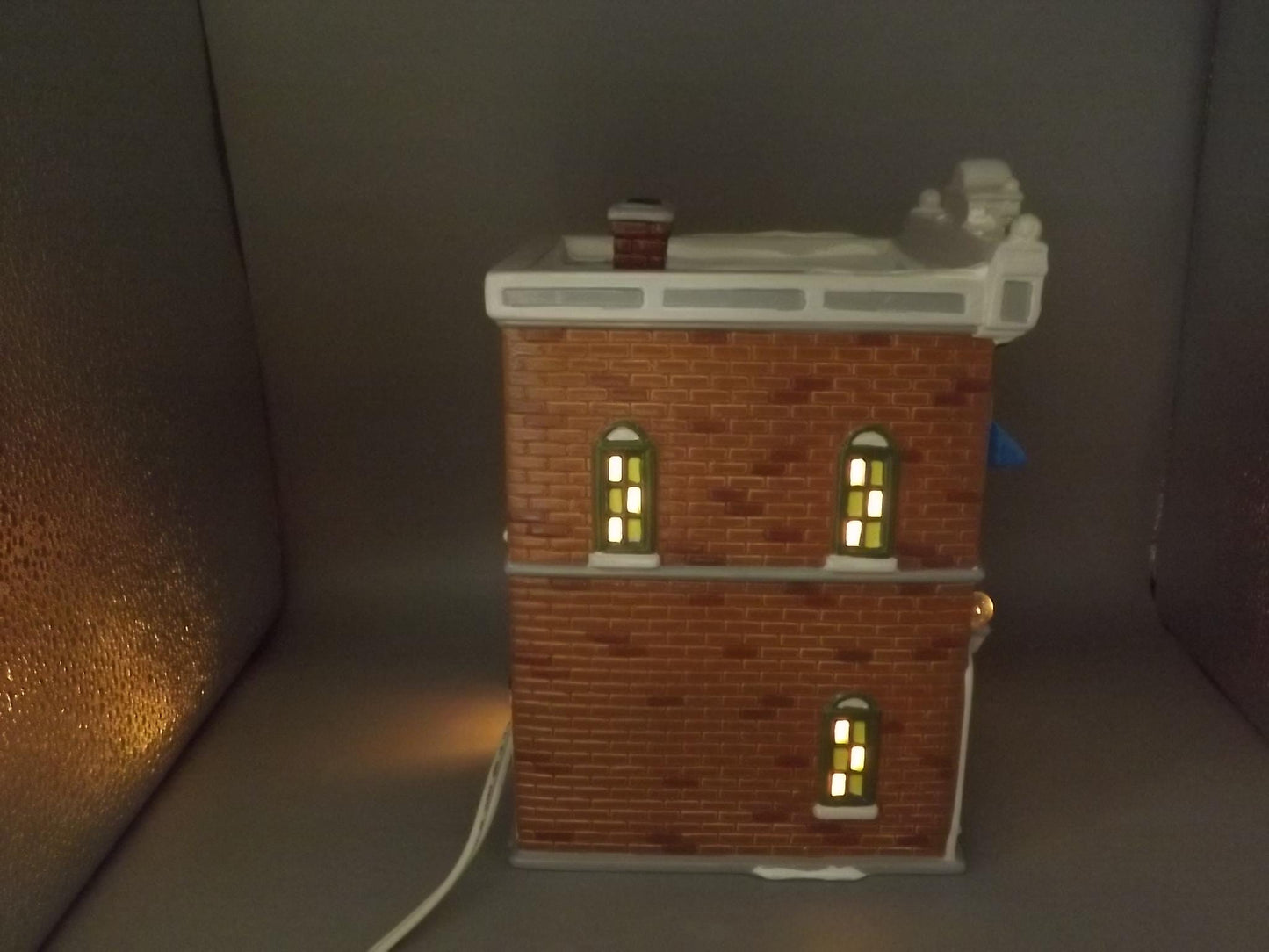Vintage 1995 Snow Village Police Station with Car & Boxes