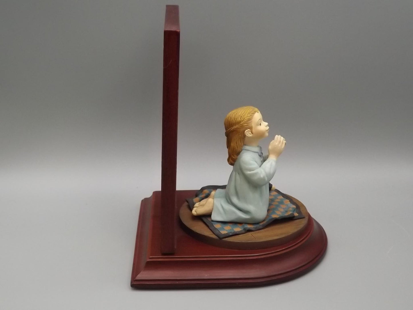 Willits Amish Heritage Figurine: Caroline's Bedtime Prayer, Limited Edition