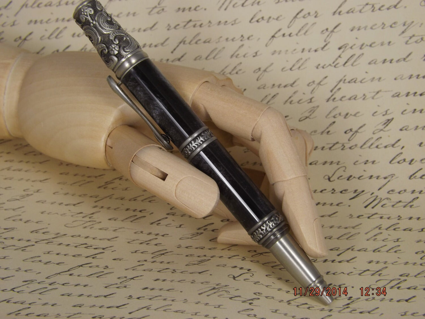 Handmade Victorian Pen, Antique Pewter with a Antique Silver Swirl acrylic body.