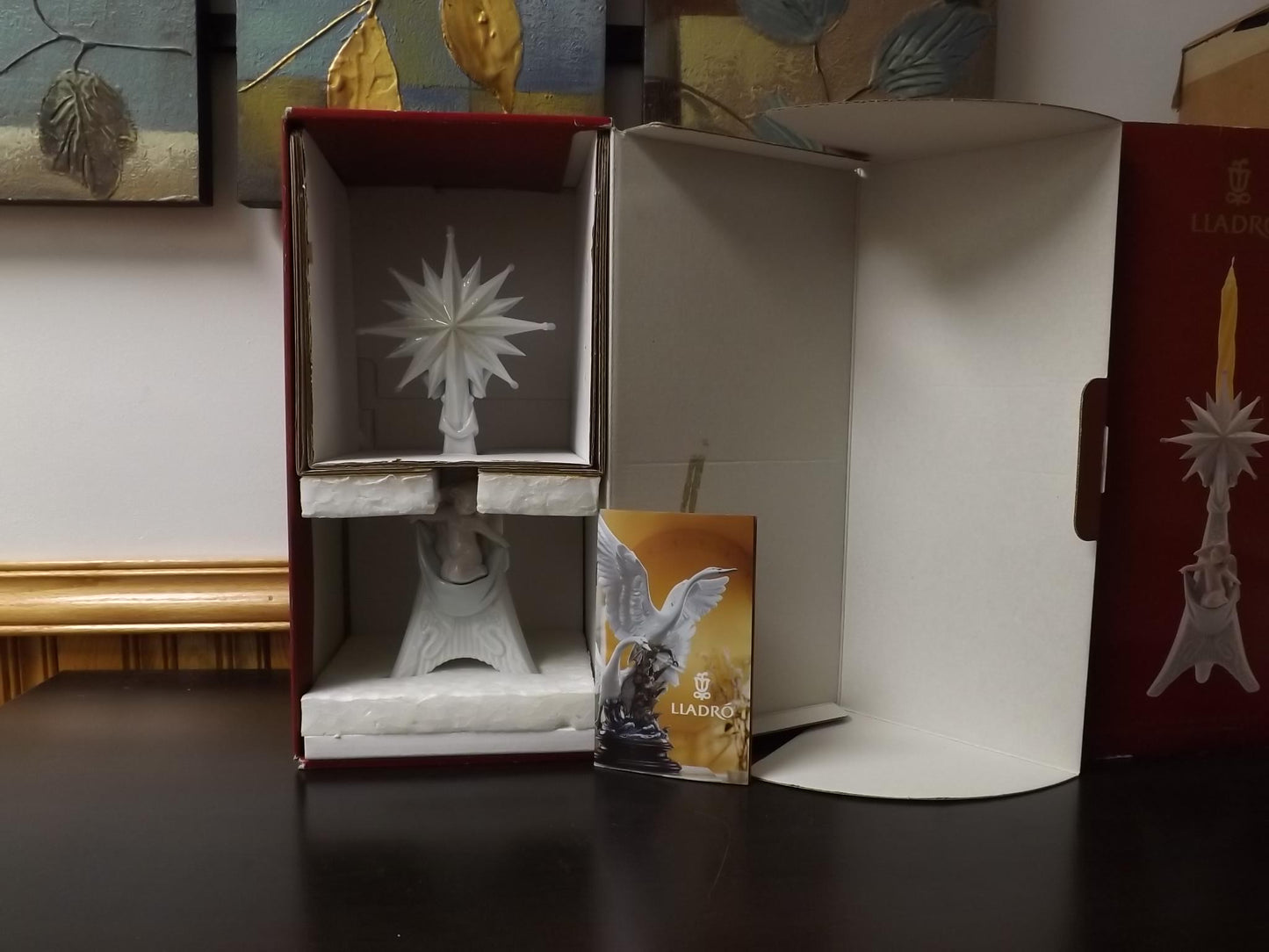 Vintage Lladro "Christmas is Here" Figurine #6670 (2000) with Box. Damaged wing.