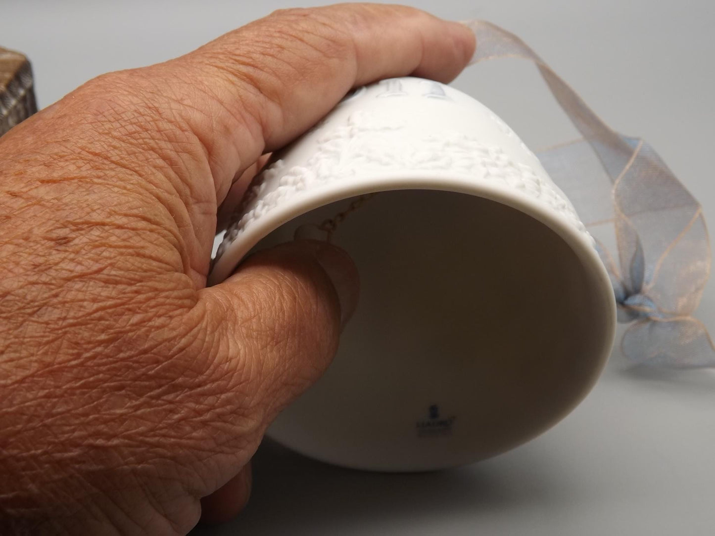 Vintage Lladro Christmas ornament bell Figurine #18348 with Box.