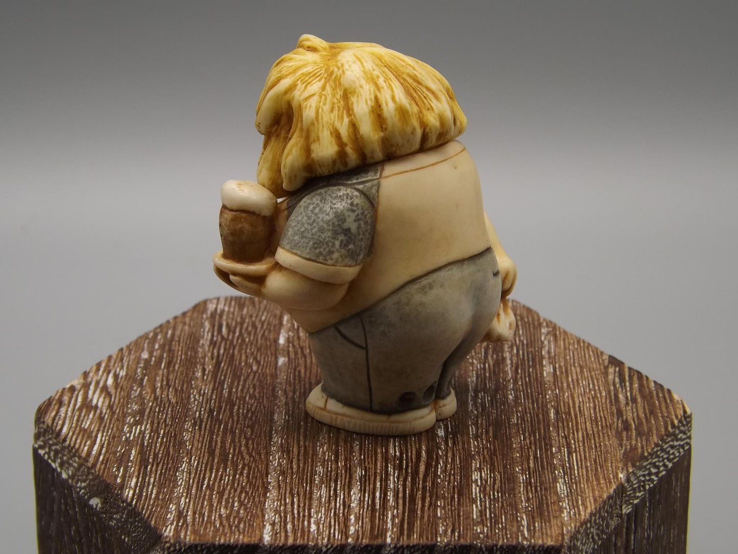 Harmony Kingdom Pot Bellys "Beer Babe" Bartender Figurine